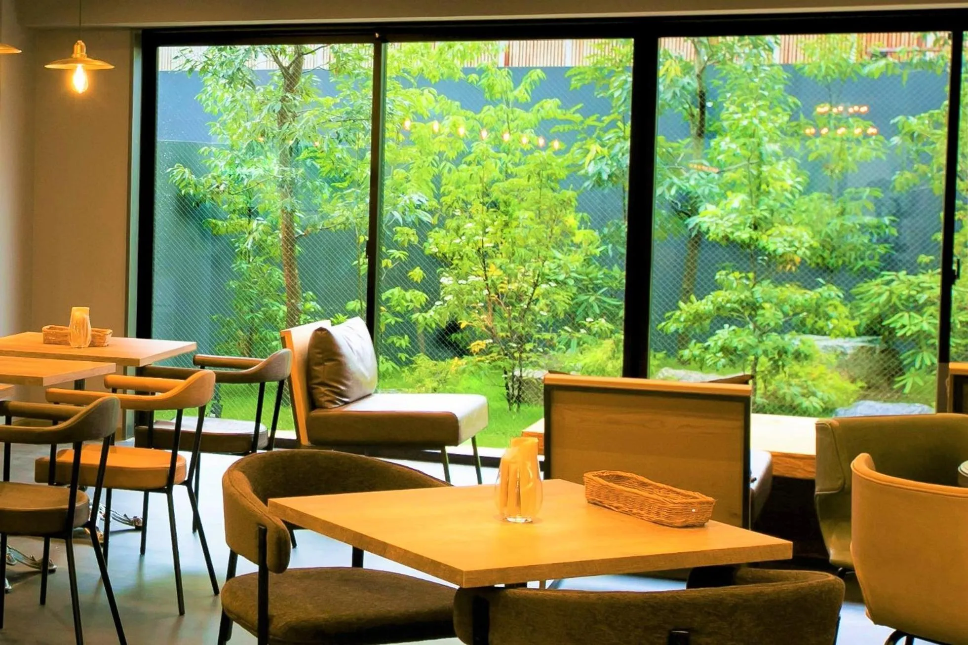 Restaurant/places to eat in Hotel Banister Kyoto