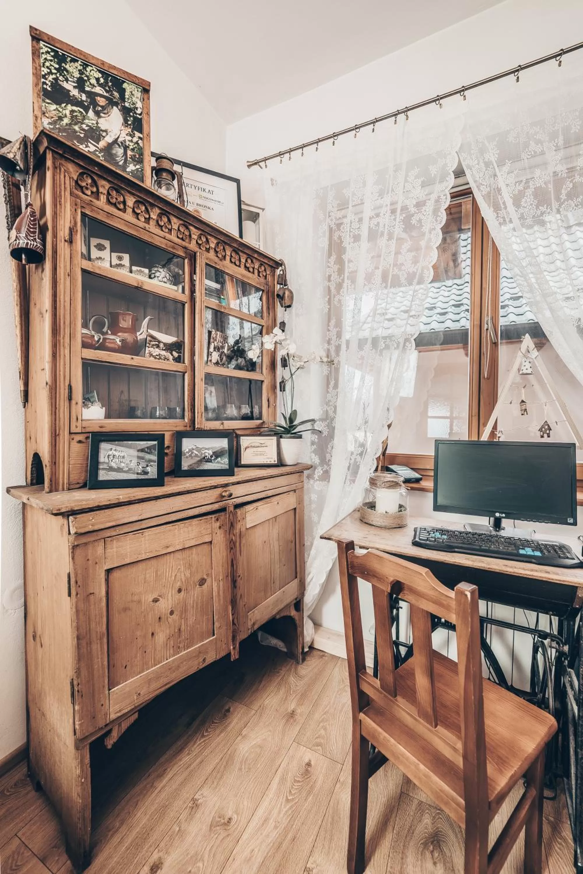 Decorative detail in Chata u Bronka