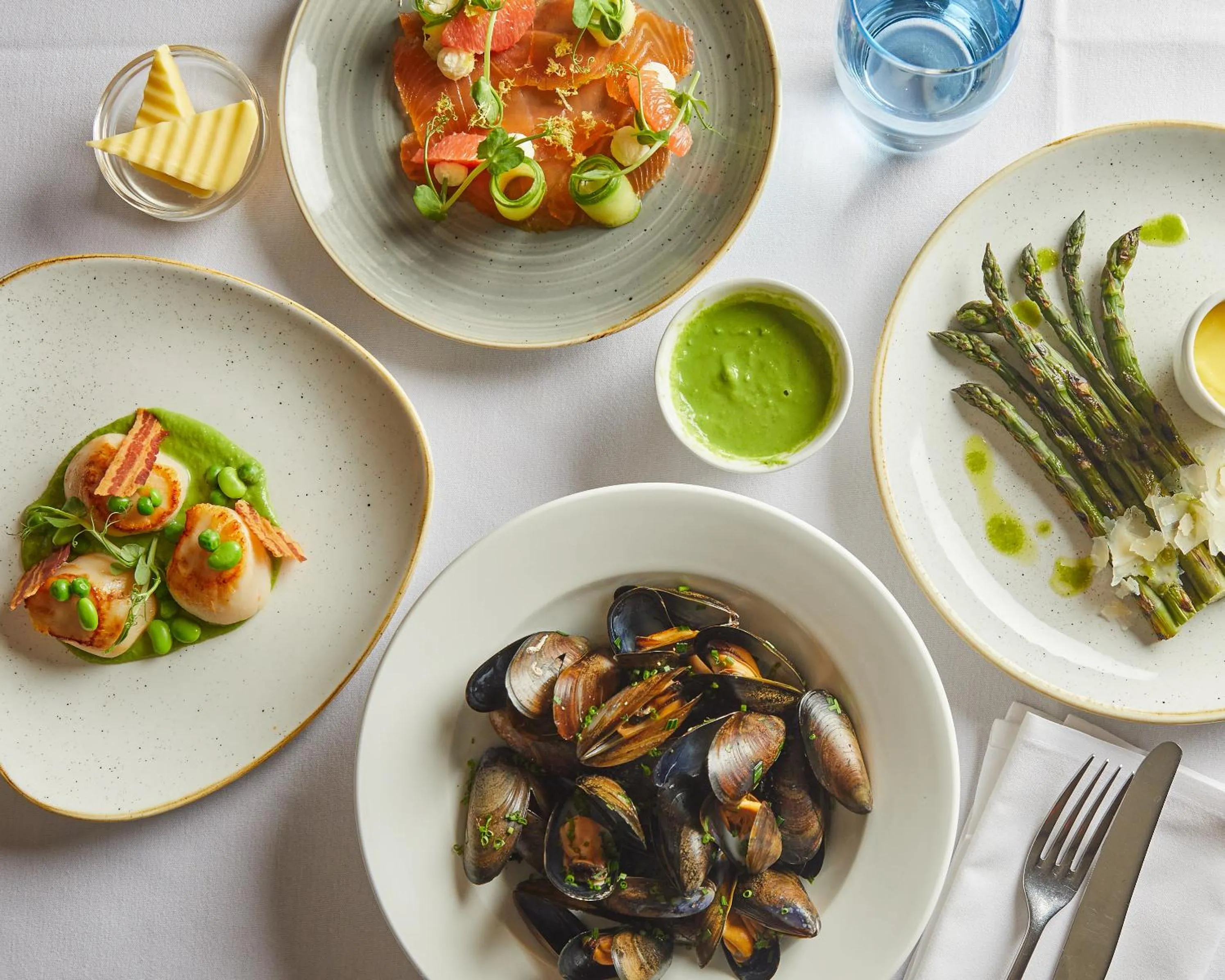 Restaurant/places to eat in Wentworth Hotel