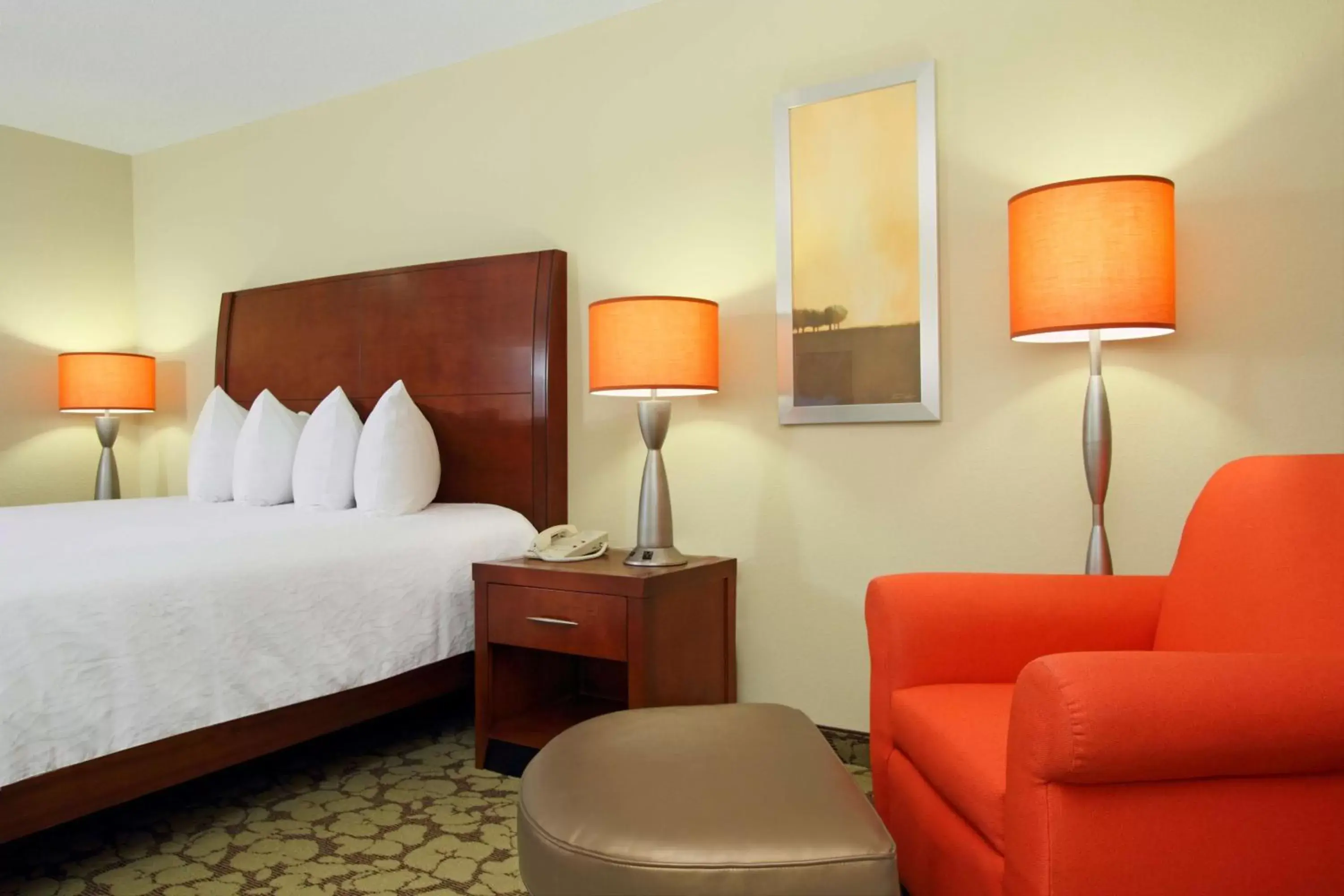 Bed in Hilton Garden Inn Columbus Airport