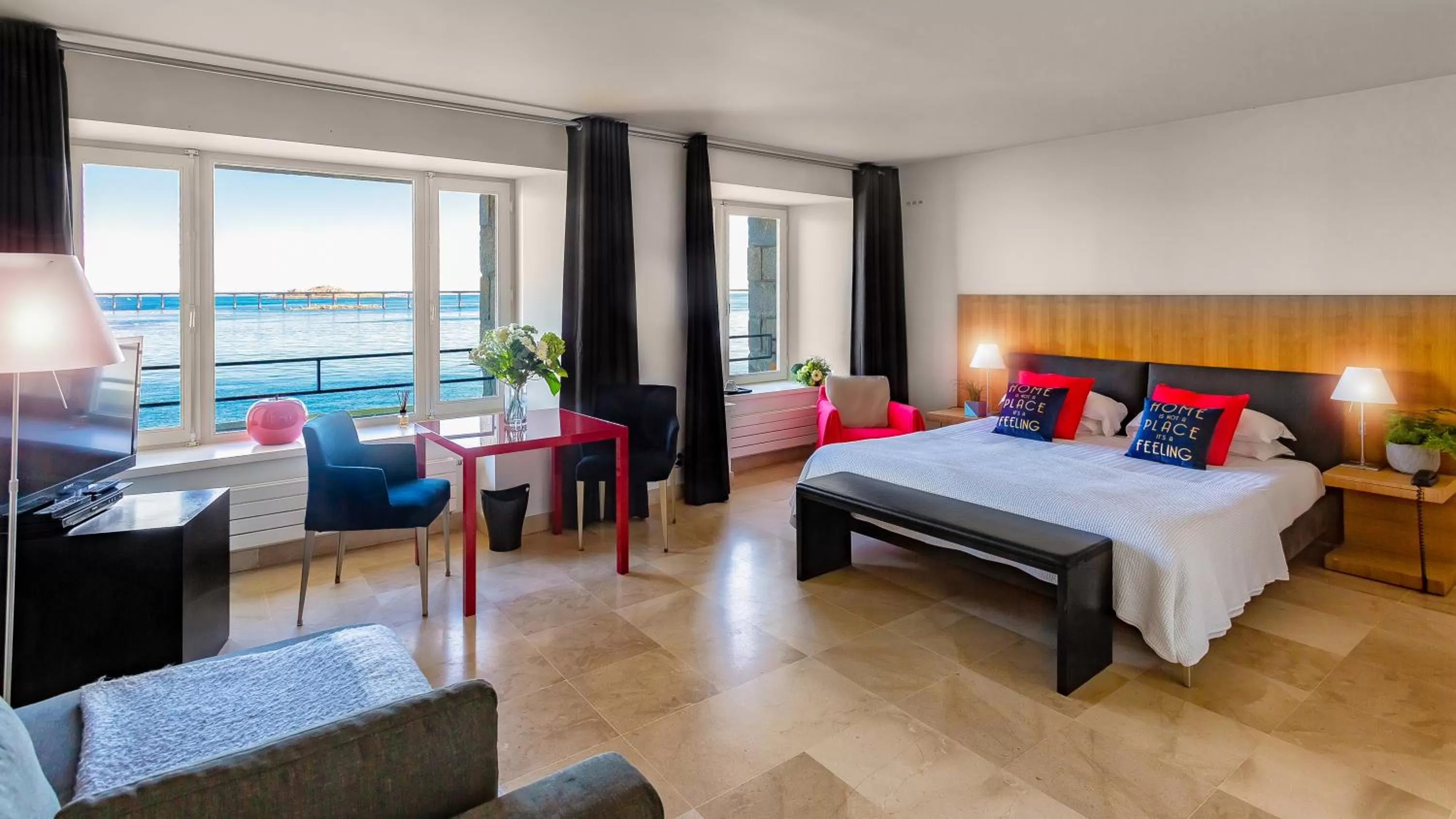 TV and multimedia, Bed in Hotel Le Temps De Vivre