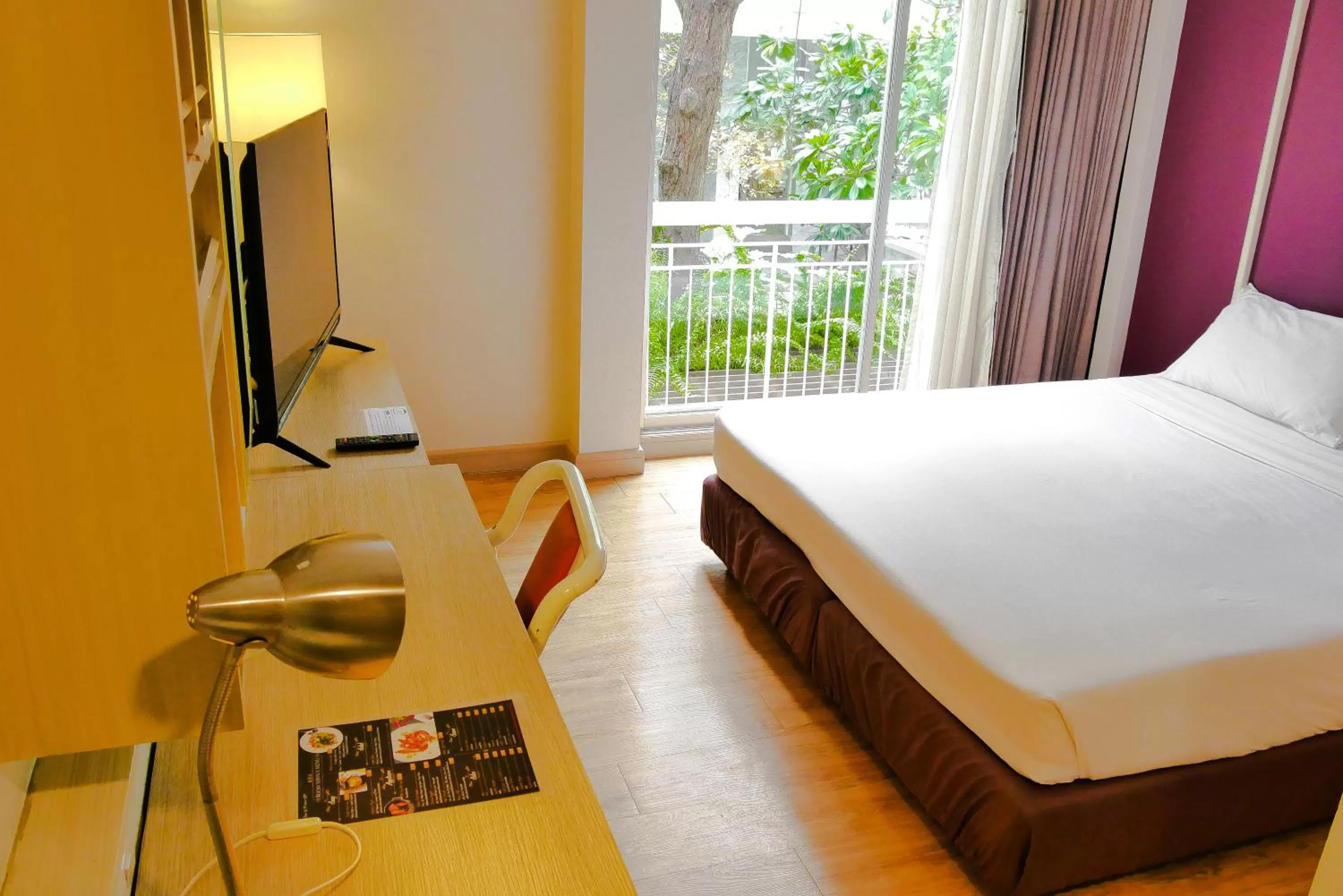 Bed in Trang Hotel Bangkok - SHA Plus