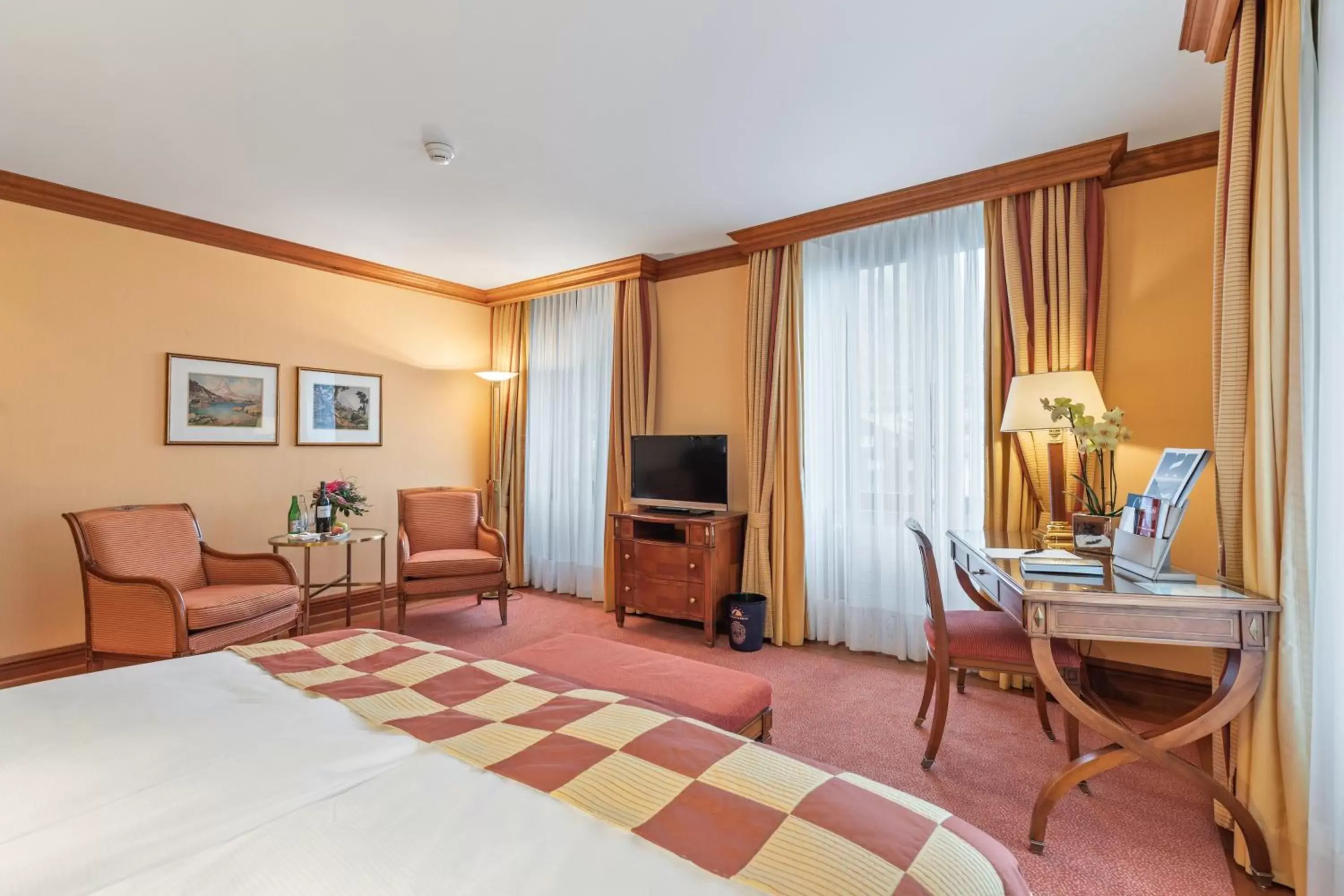 Bedroom in Grand Hotel Zermatterhof