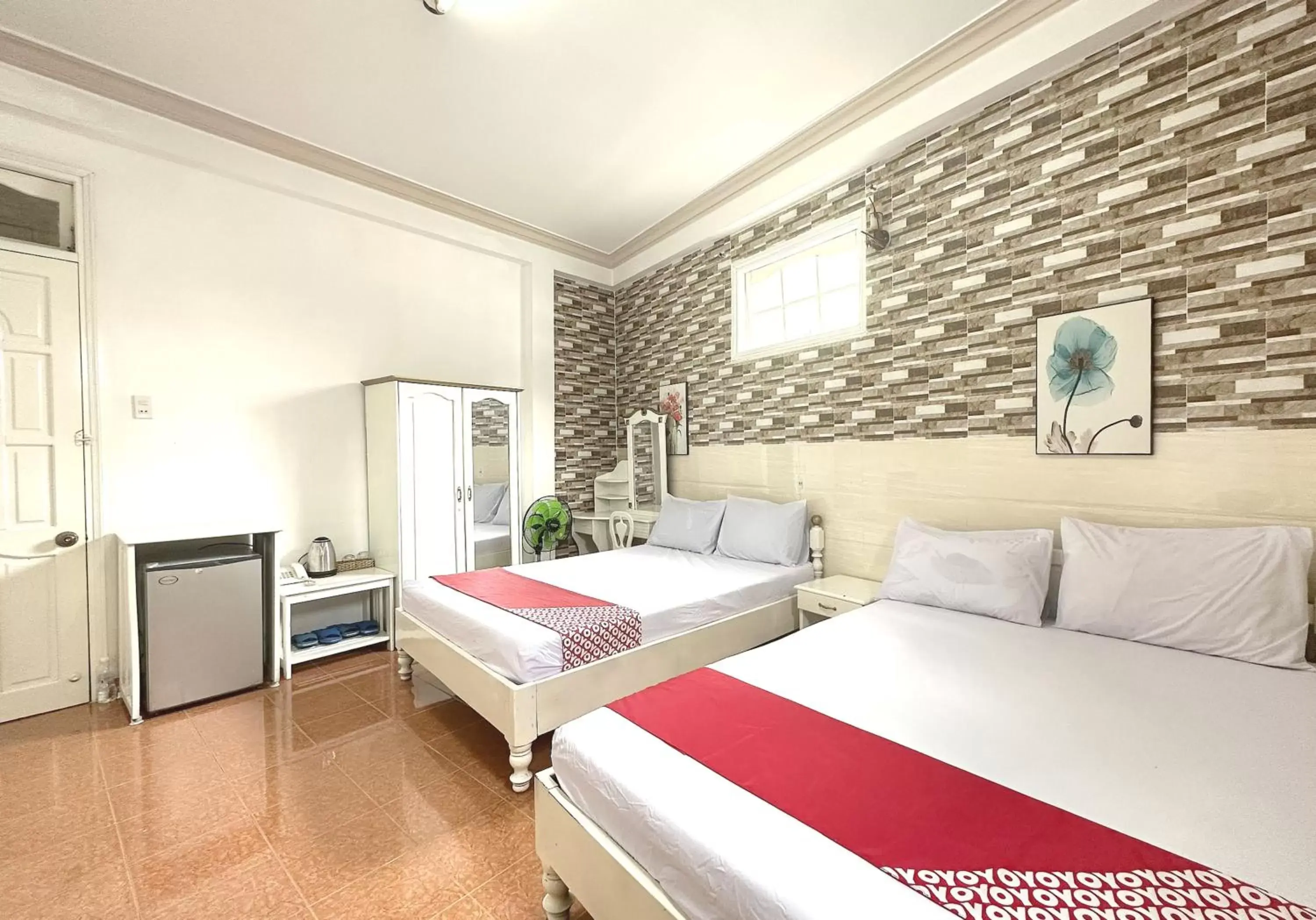 Superior Family Room in OYO 1196 Le Vu Hotel Superior Family Room in OYO 1196 Le Vu Hotel