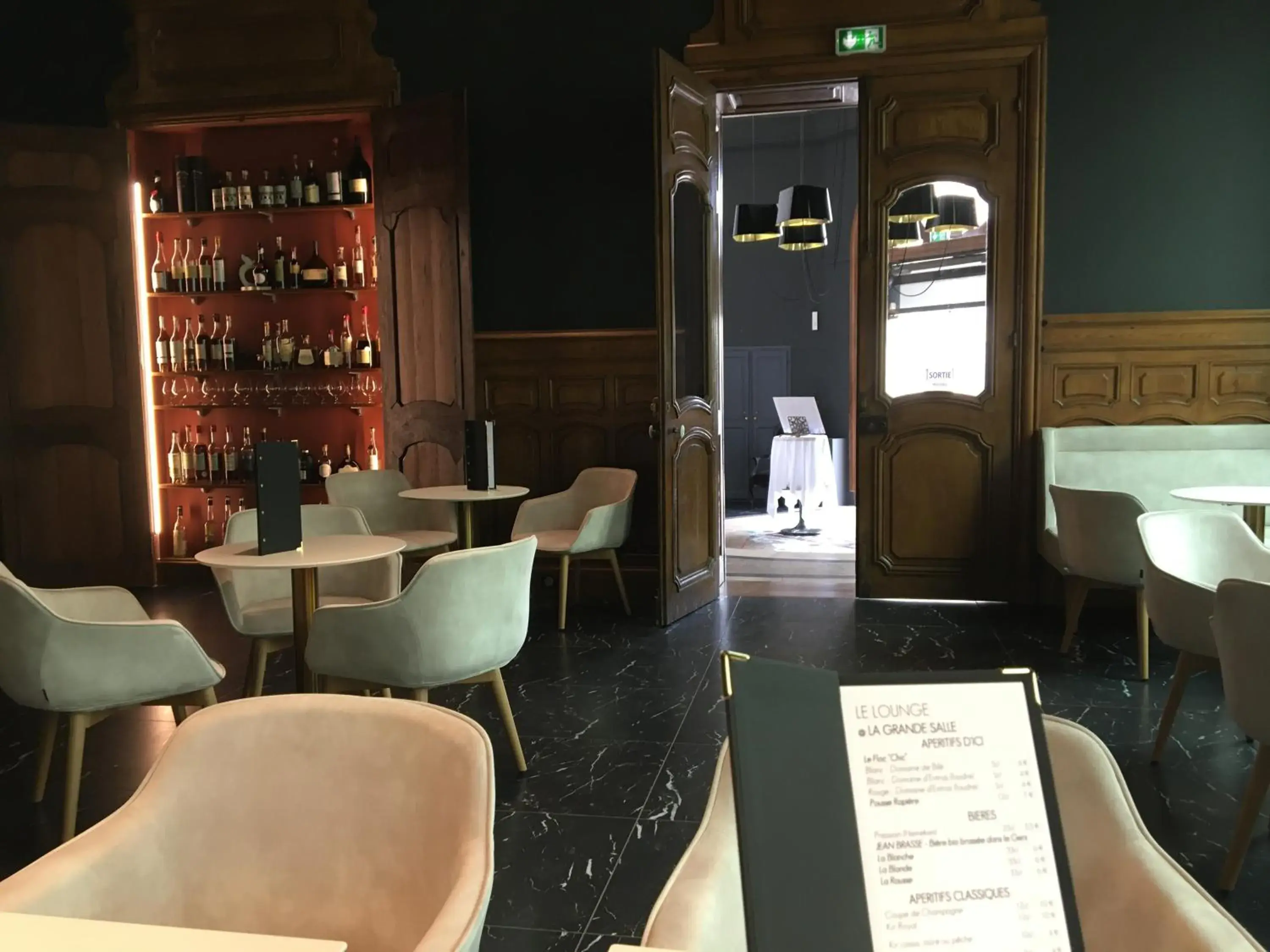 Restaurant/places to eat, Lounge/Bar in Hôtel de France