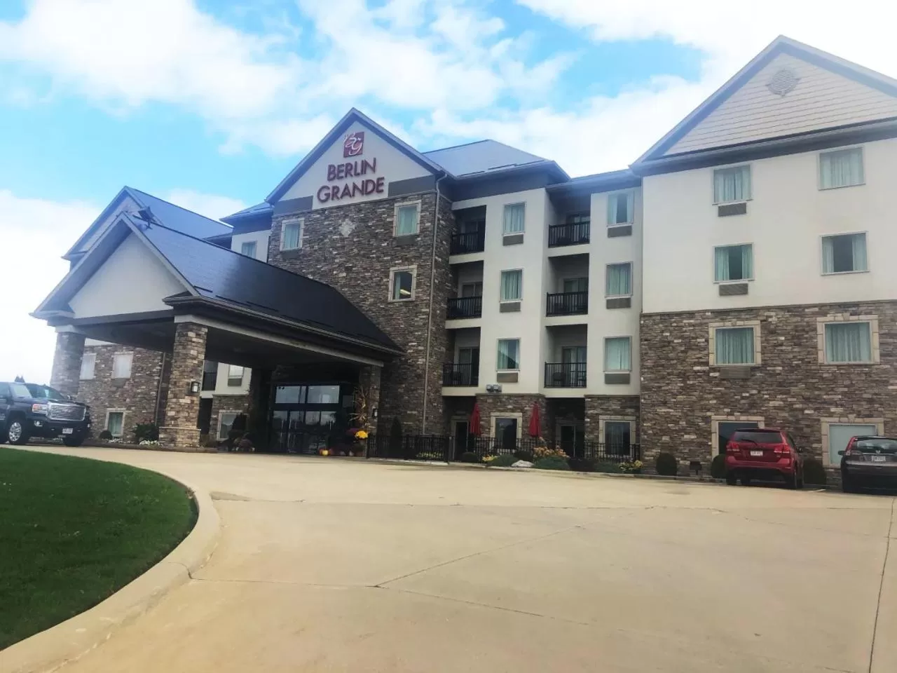 Property building in Berlin Grande Hotel