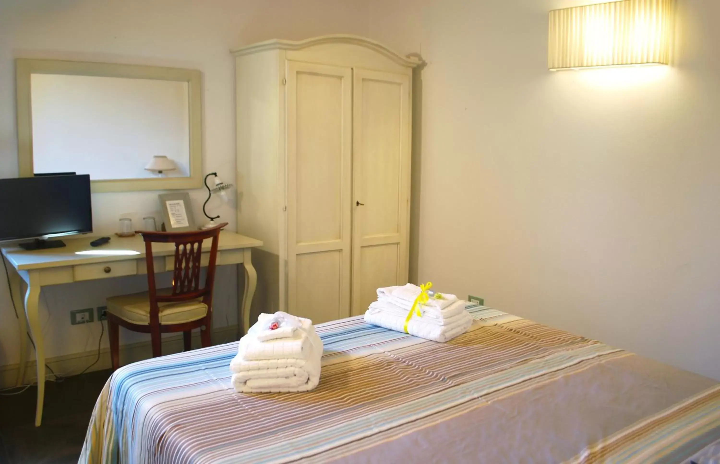 Bedroom, Room Photo in Armonie di Villa Incontri B&B