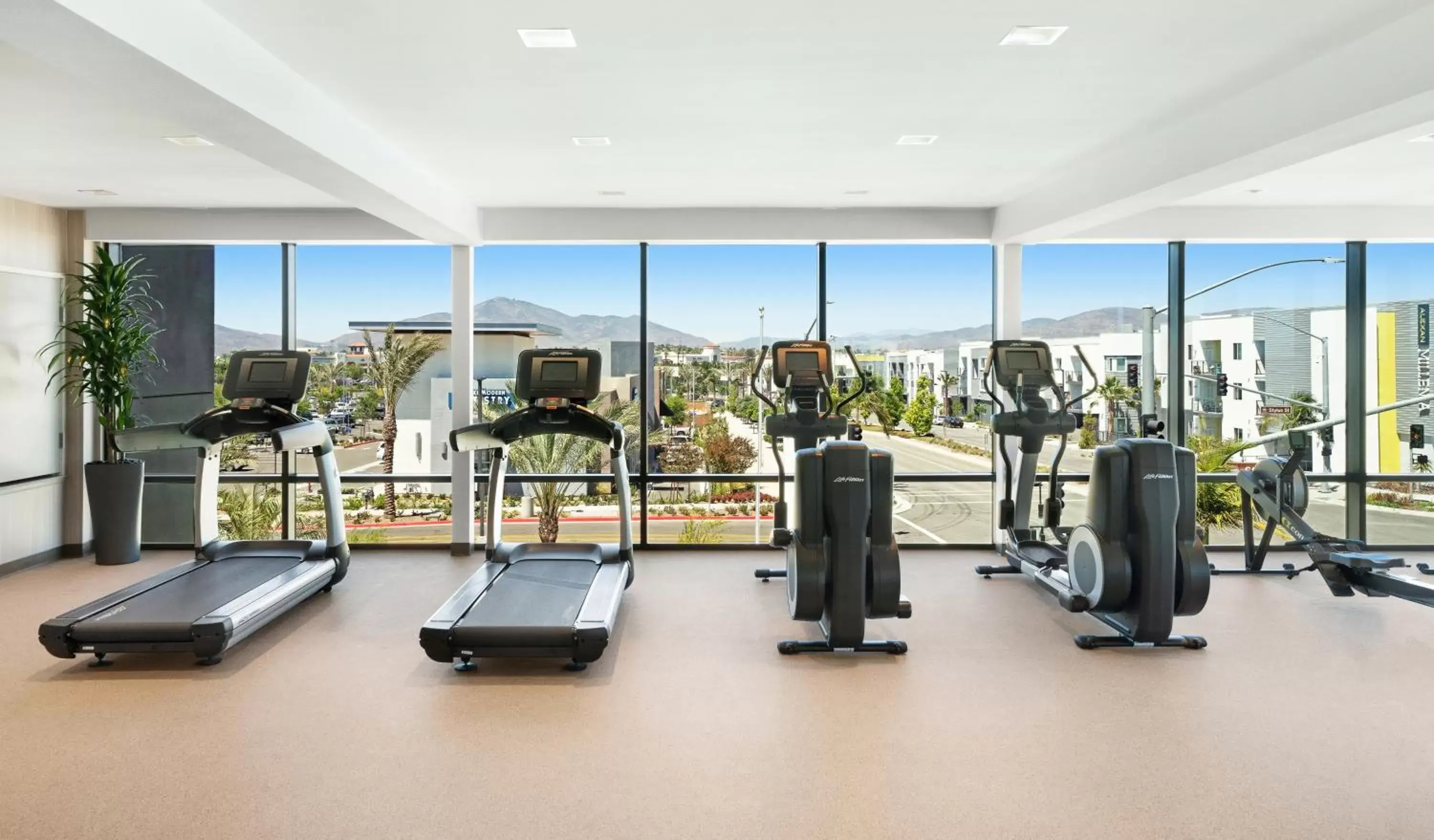 Fitness centre/facilities, Fitness Center/Facilities in Ayres Hotel San Diego South - Chula Vista