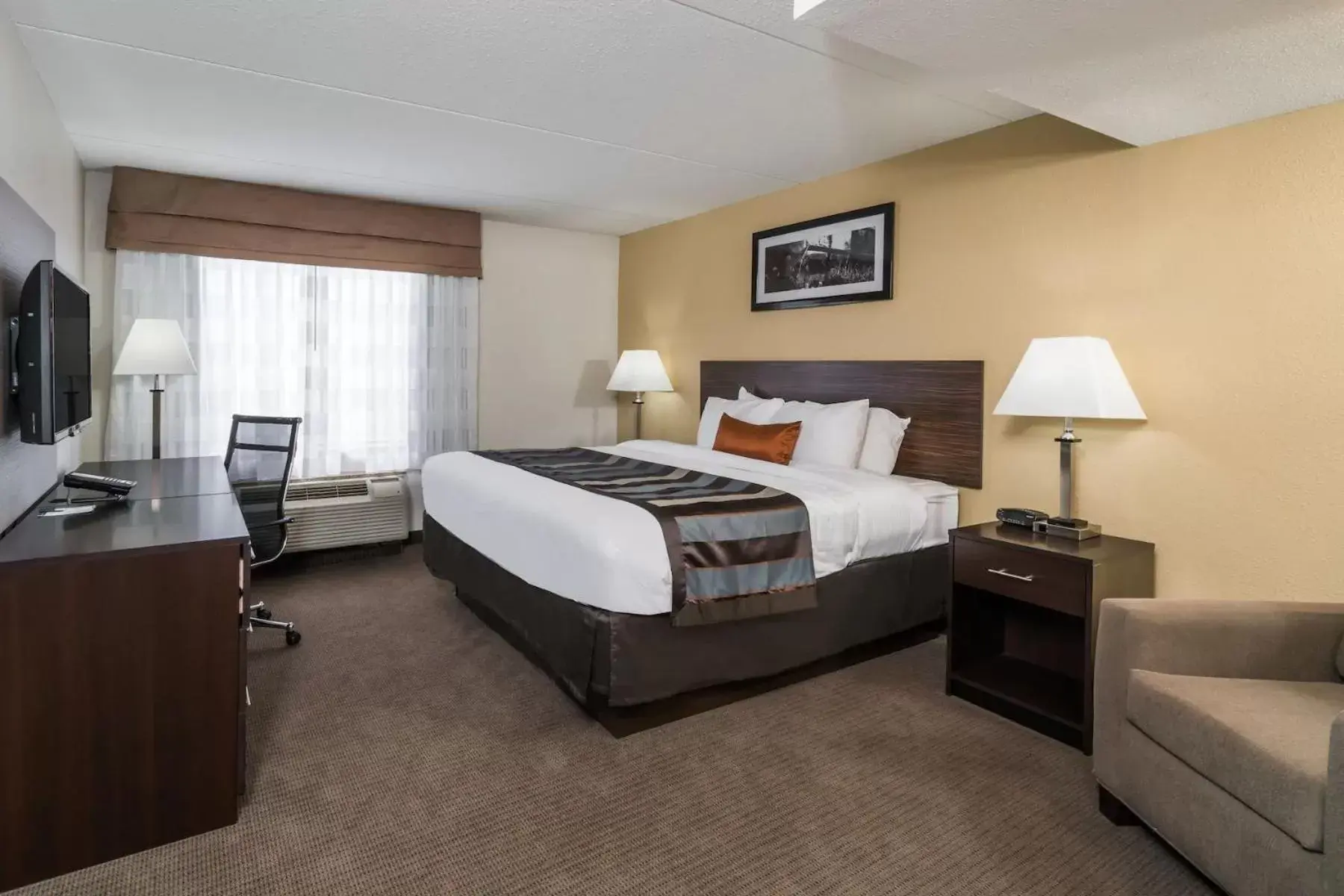 Bed in Wingate by Wyndham Bowling Green