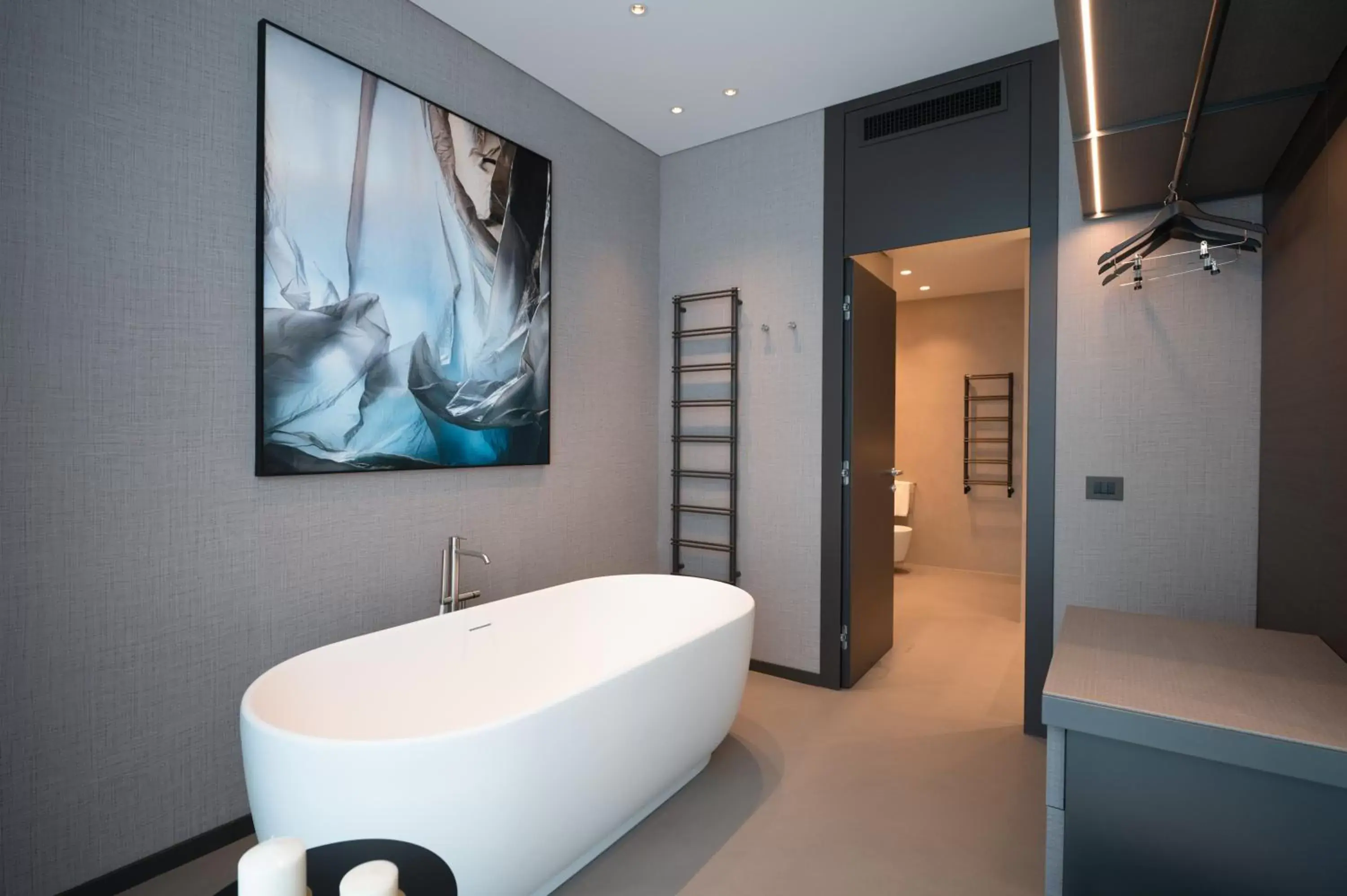 Bath, Bathroom in DUPARC Contemporary Suites