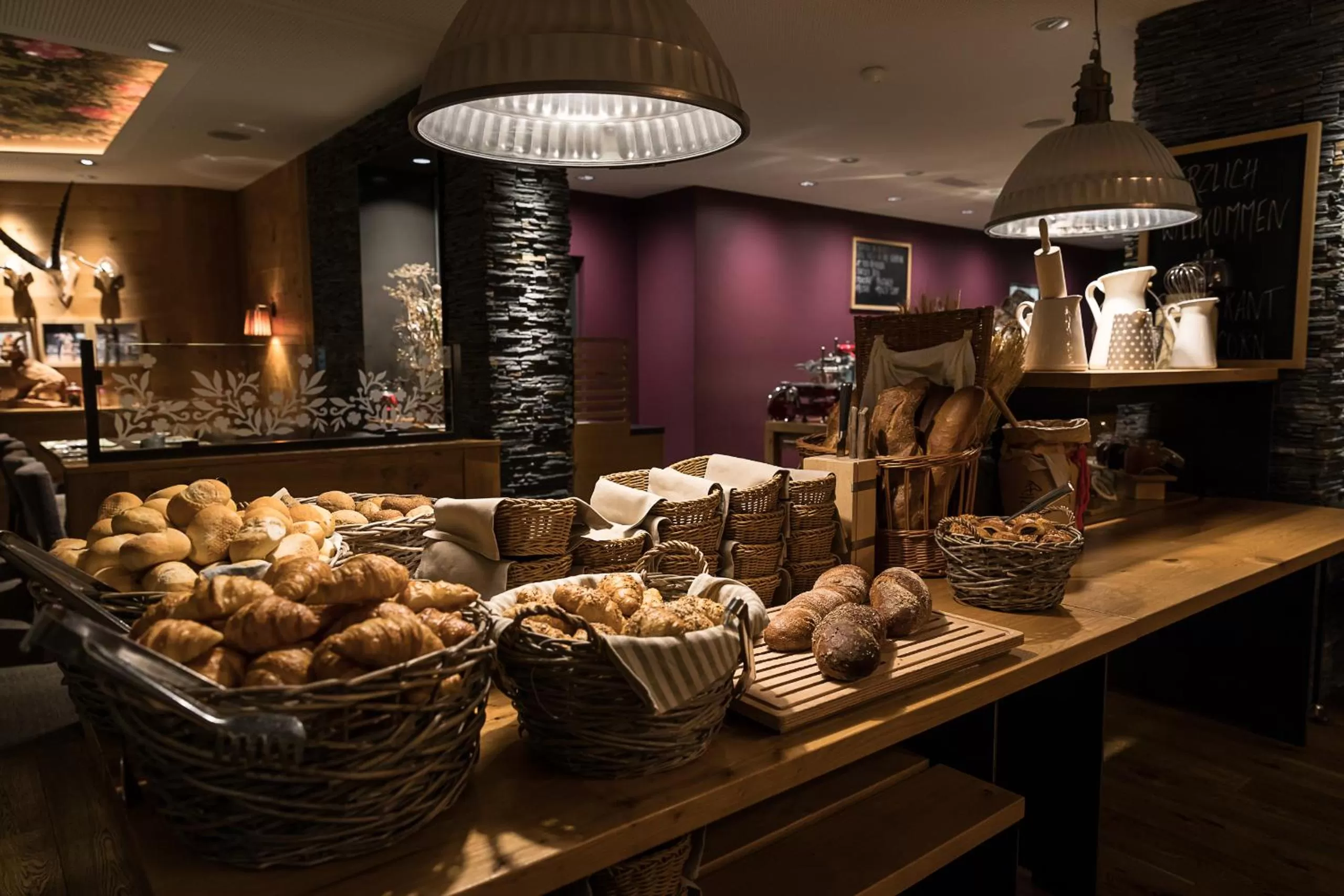 Restaurant/places to eat in Valbella Resort