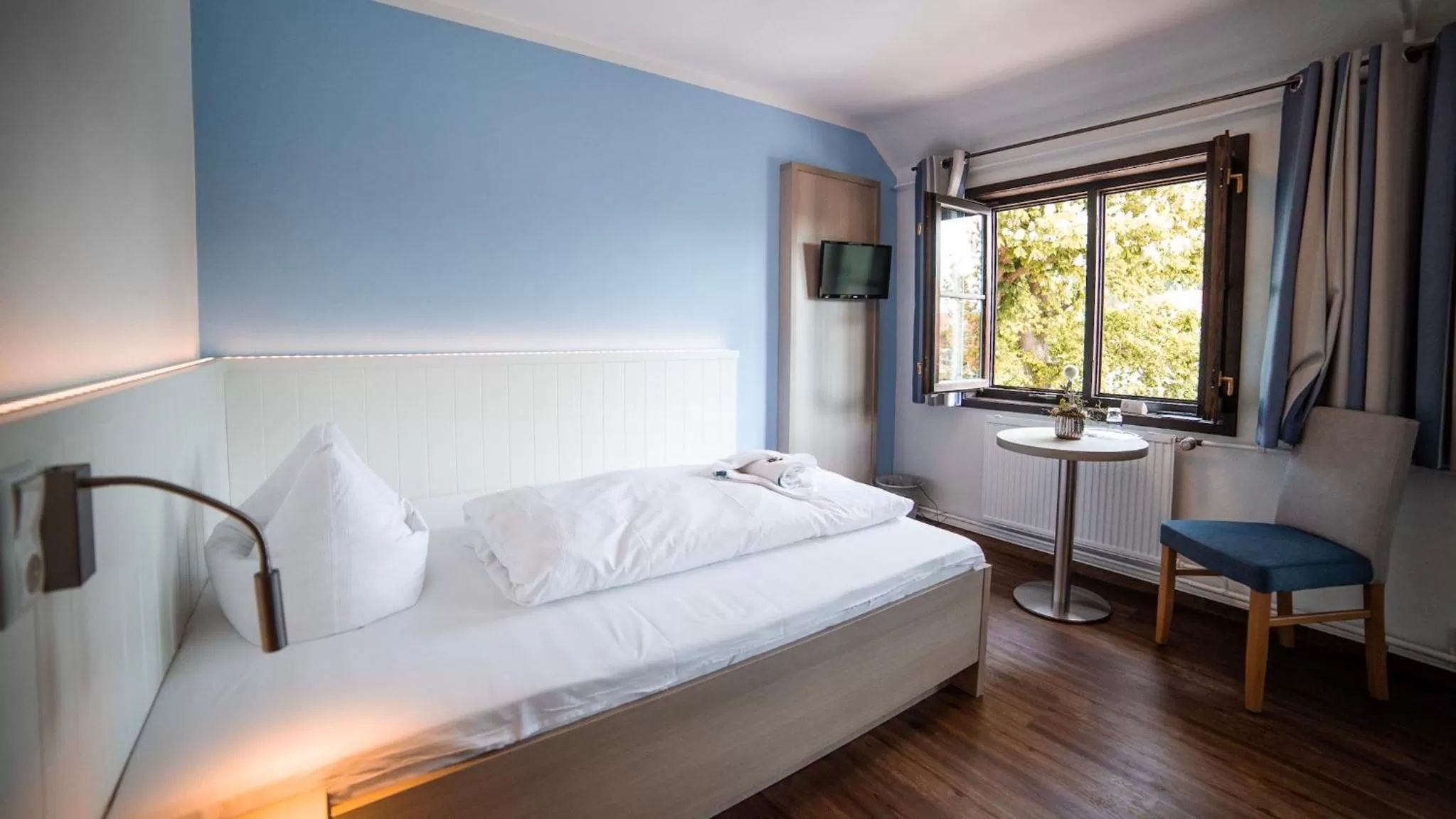 Bed in Gasthaus Zur Fähre