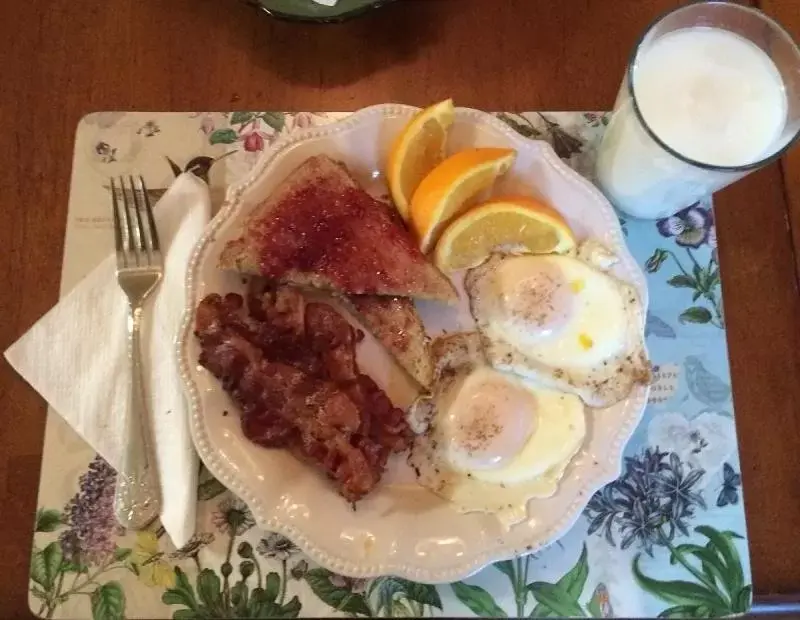 English/Irish breakfast, Food in Caroline's Bed and Breakfast