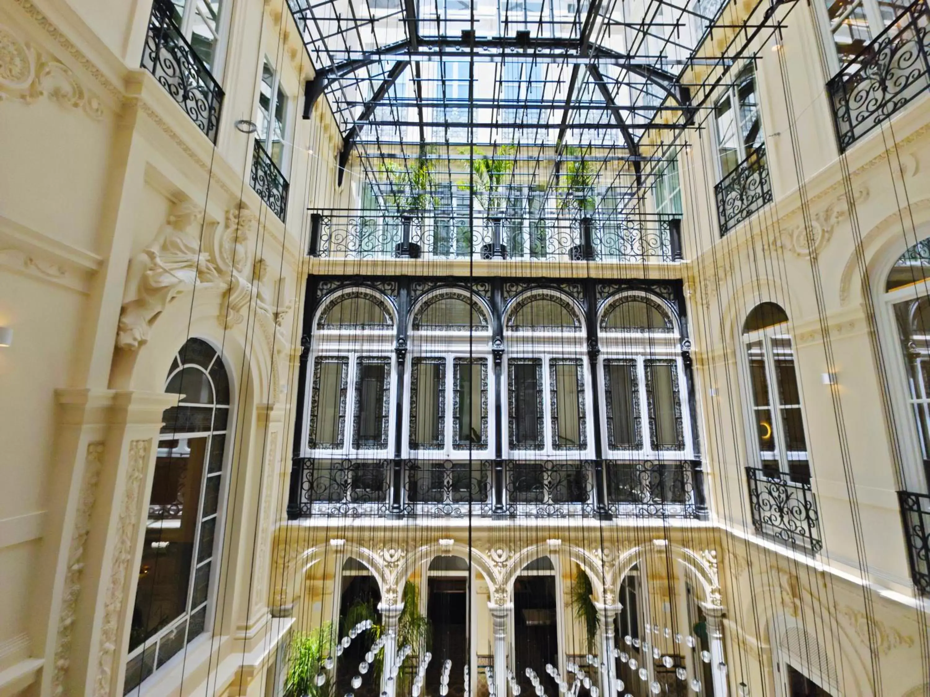 Patio in Palacio Gran Vía, a Royal Hideaway Hotel