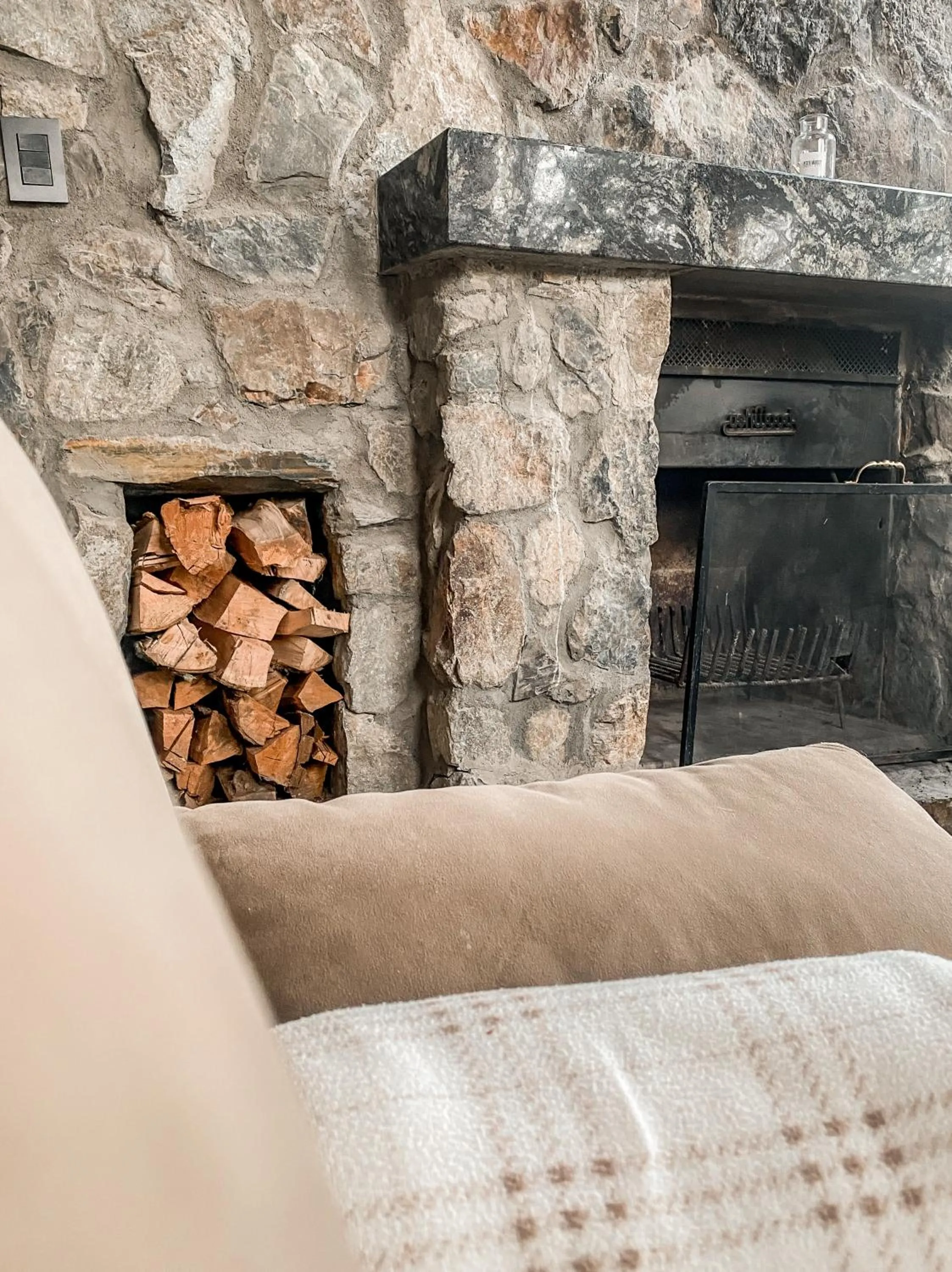 flat iron in Cumbres Del Martial