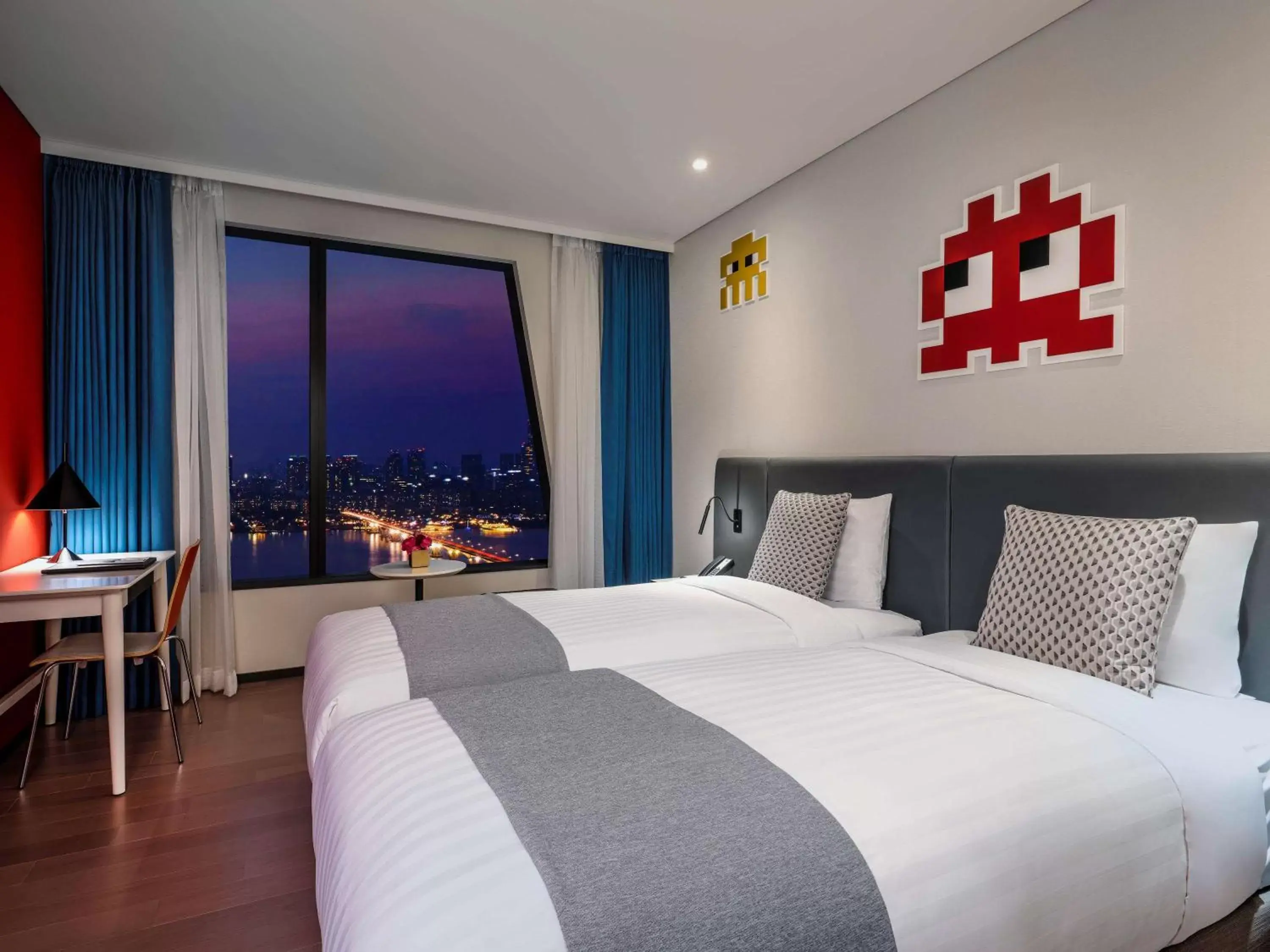 Photo of the whole room, Bed in ibis Styles Ambassador Seoul Yongsan