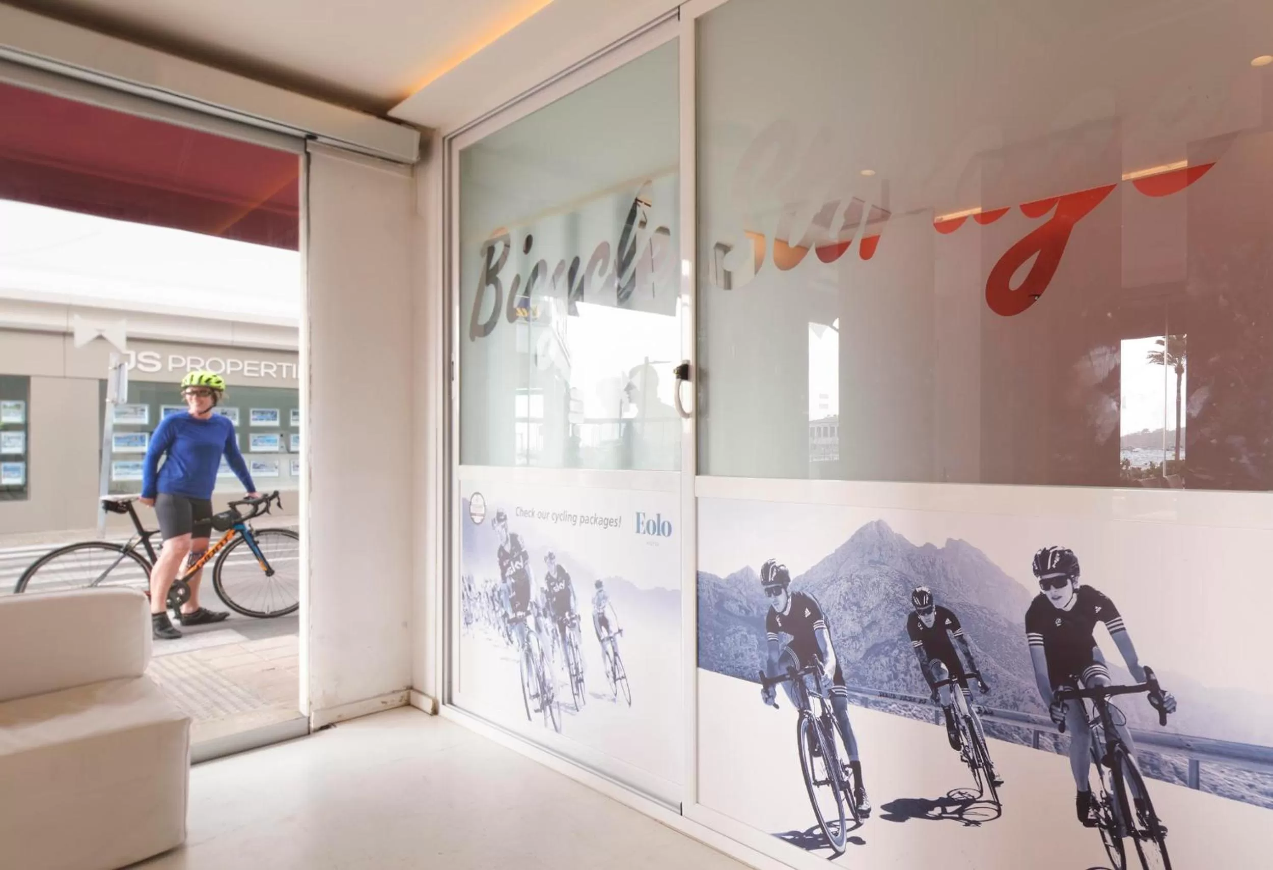 Cycling in Hotel Eolo