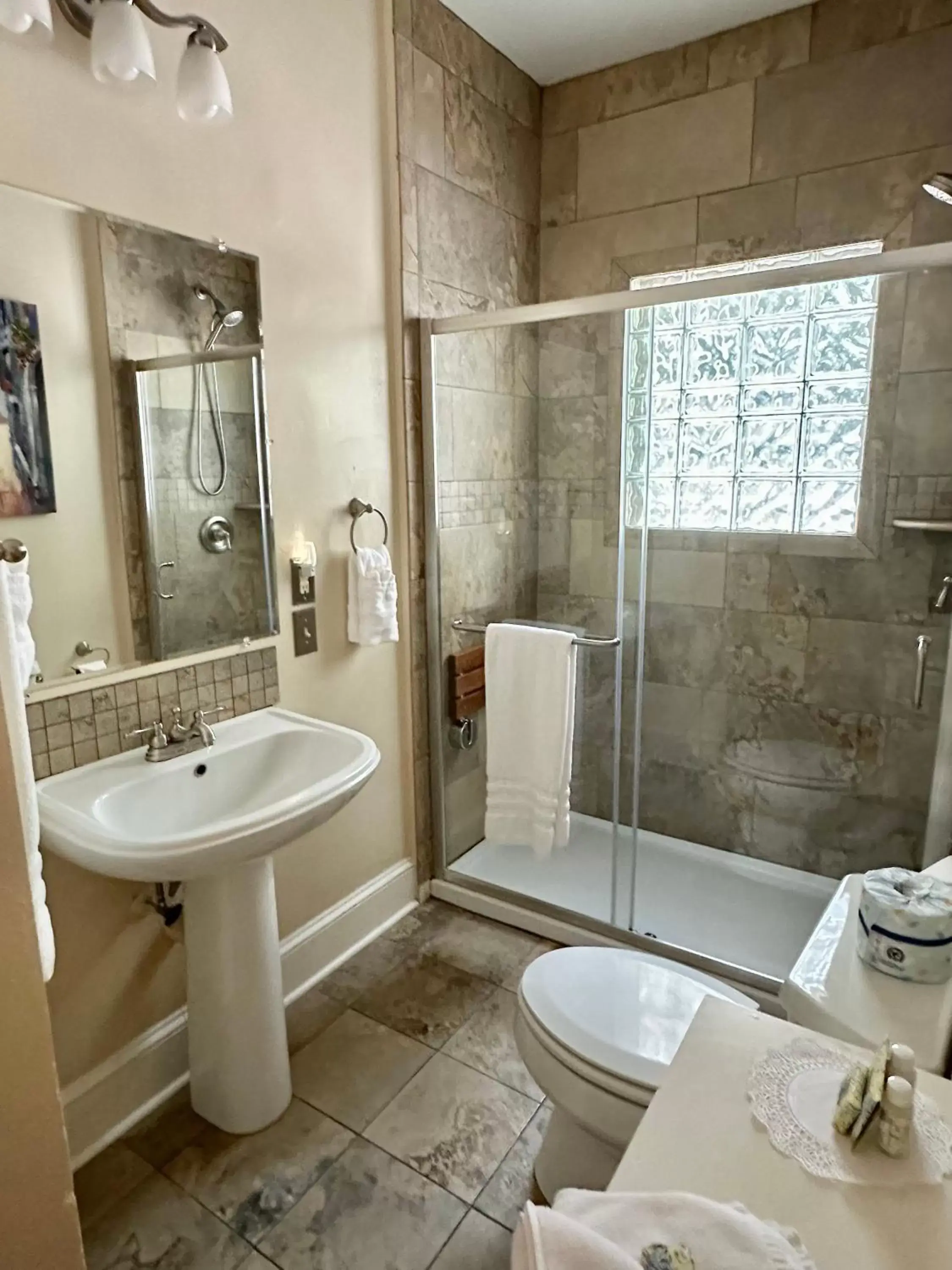 Shower, Bathroom in Red Rocker Inn