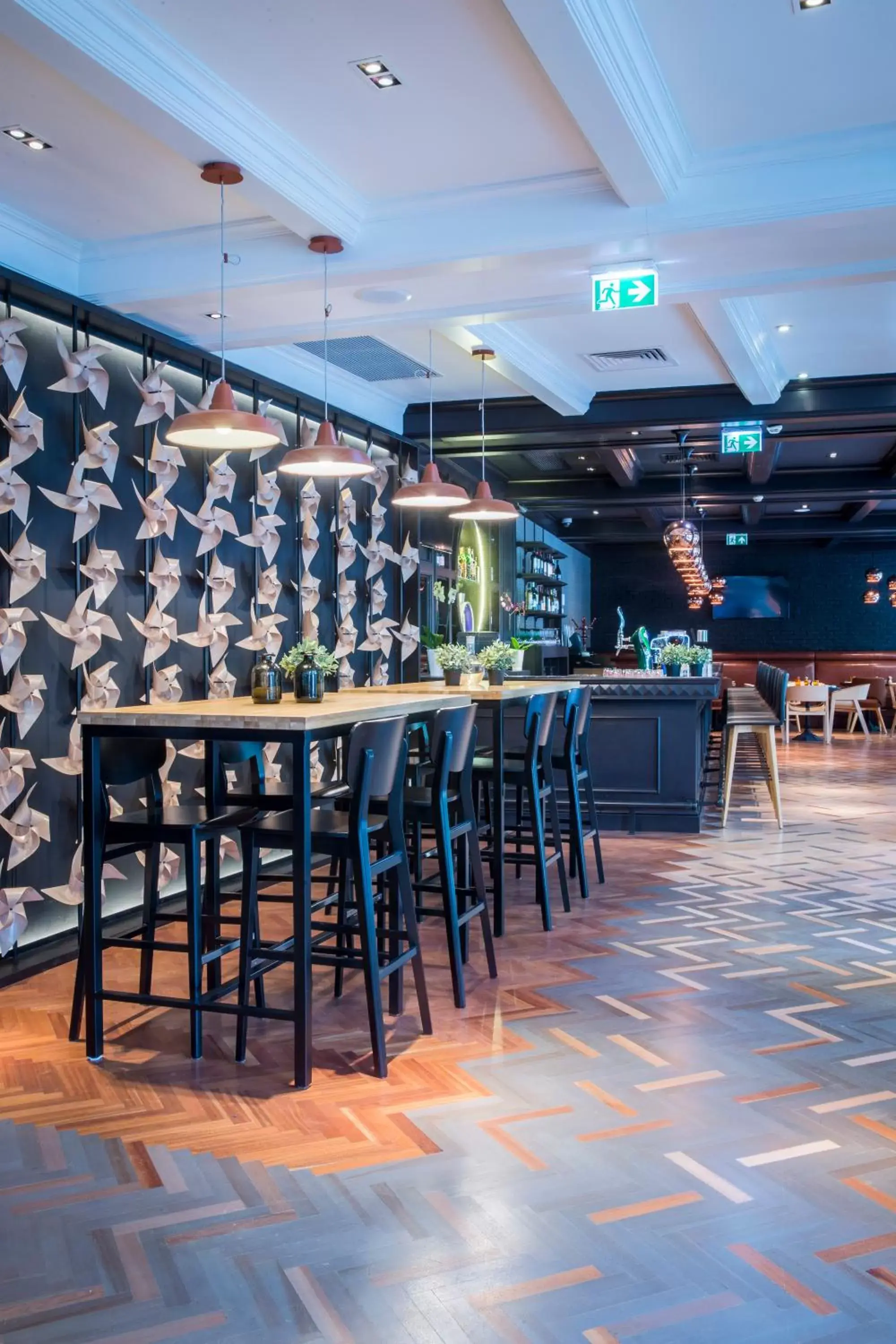 Lounge or bar in Park Inn by Radisson Bucharest Hotel & Residence Lounge or bar in Park Inn by Radisson Bucharest Hotel & Residence