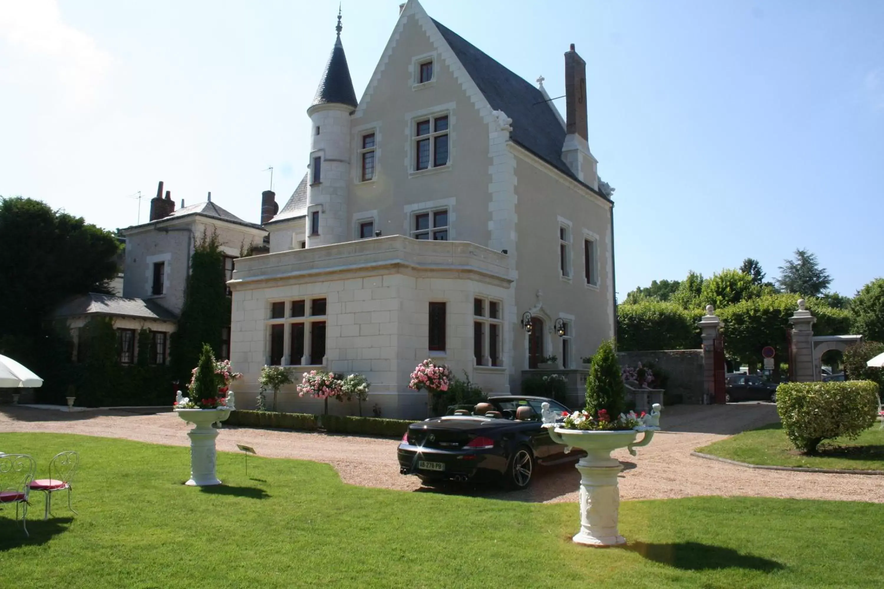 Facade/entrance, Property Building in Le Manoir Saint Thomas