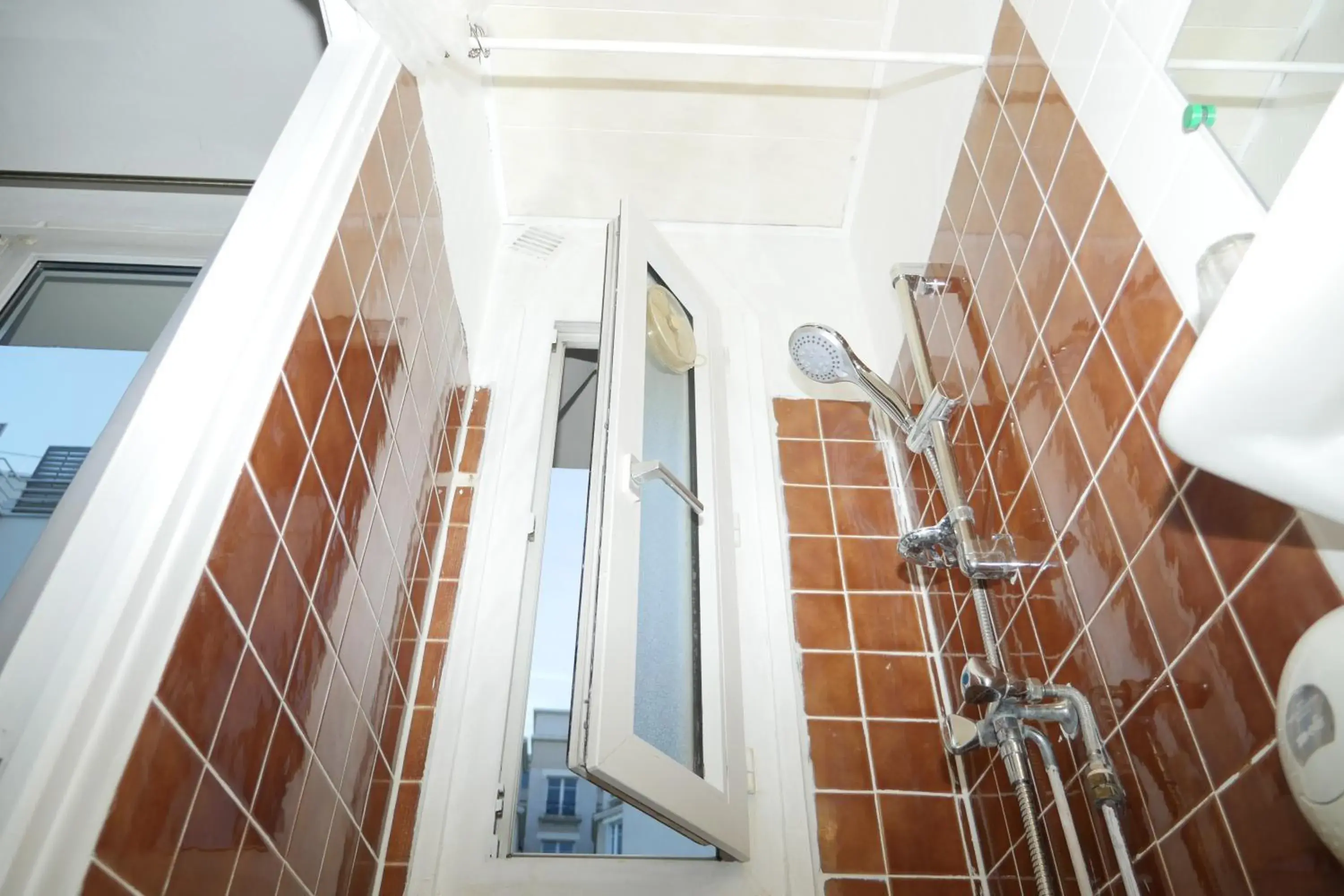 Shower, Bathroom in Hotel Novex