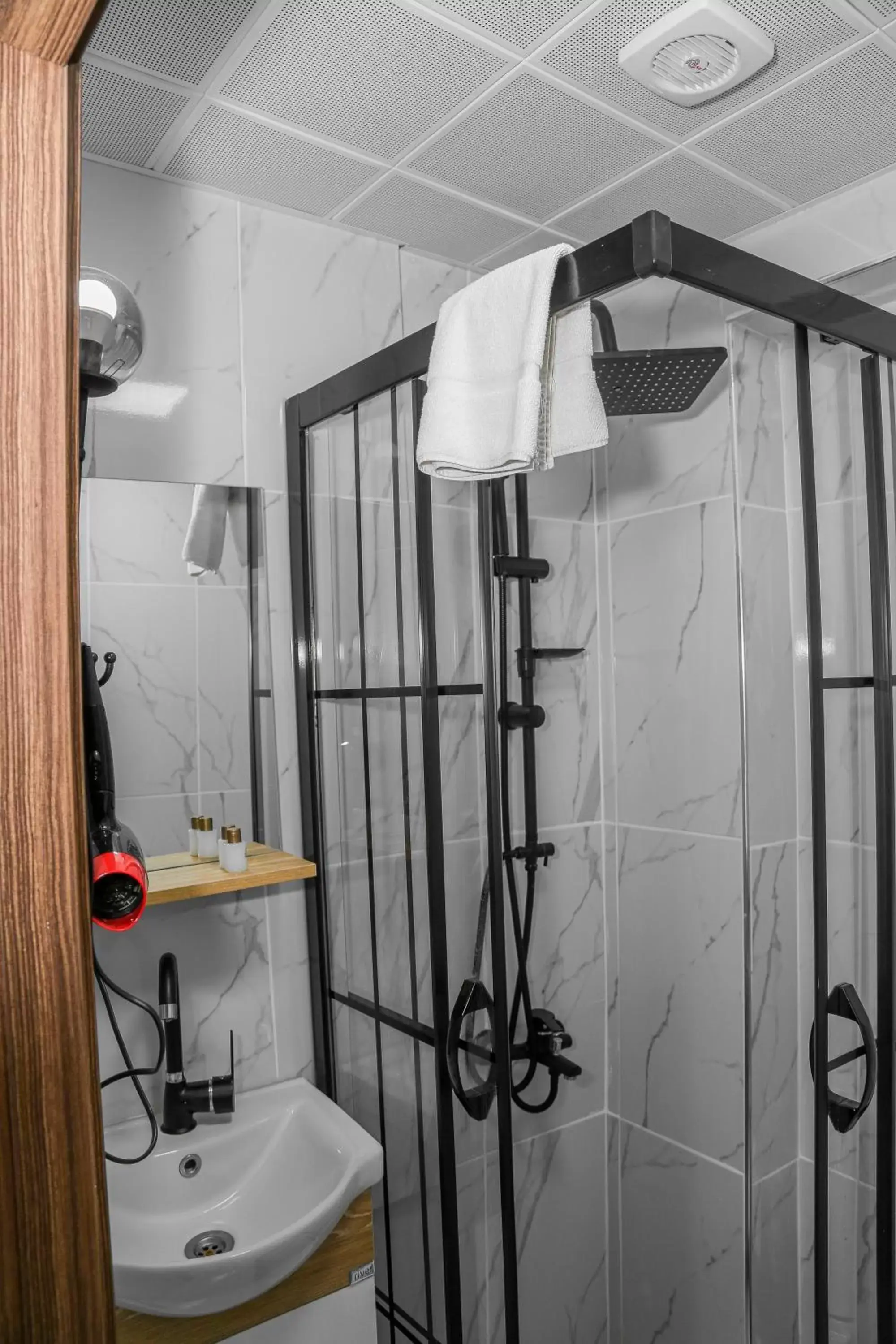 Shower, Bathroom in Asitane Life Hotel