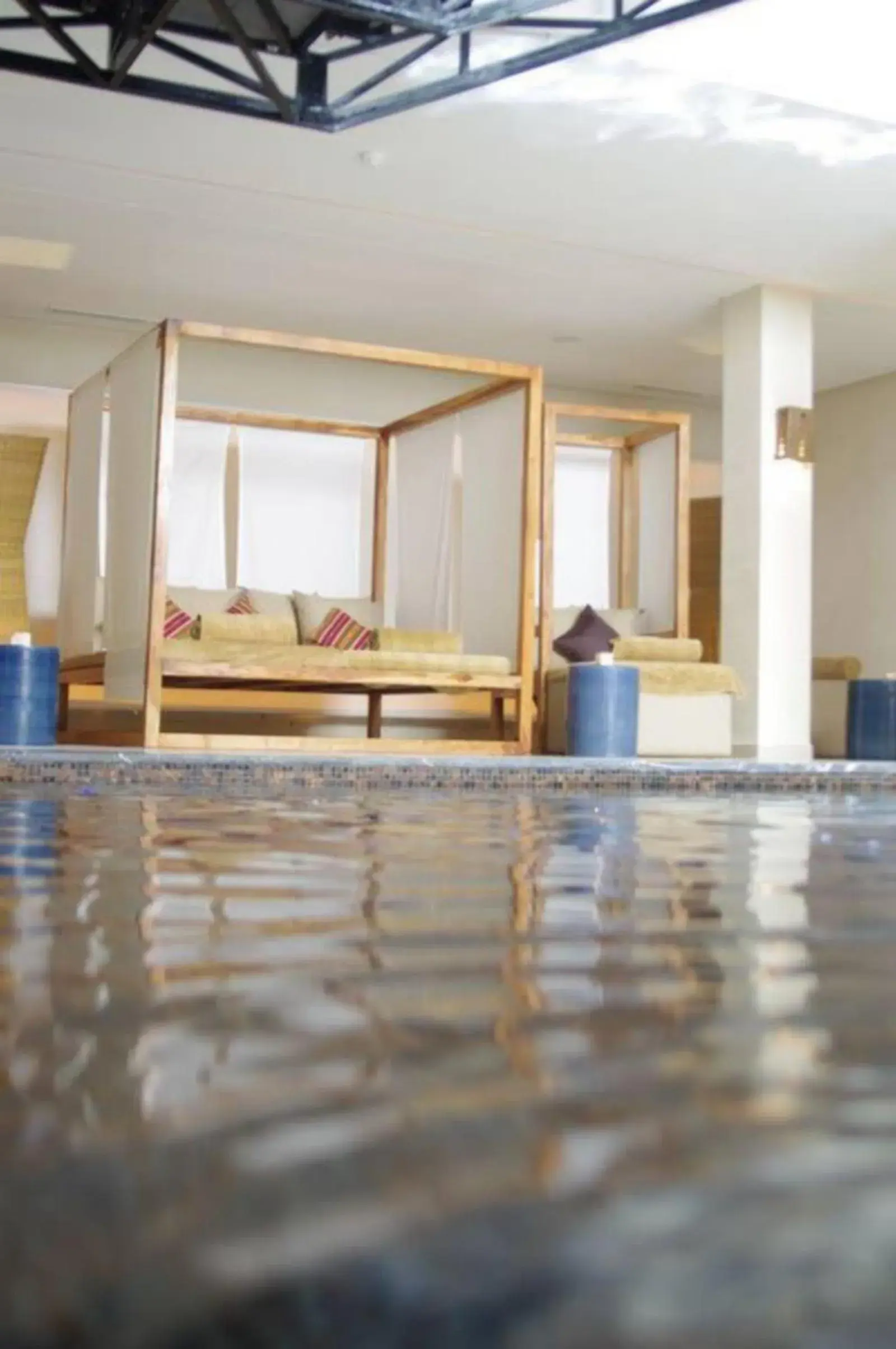 Living room, Swimming Pool in Mövenpick Hotel Gammarth Tunis