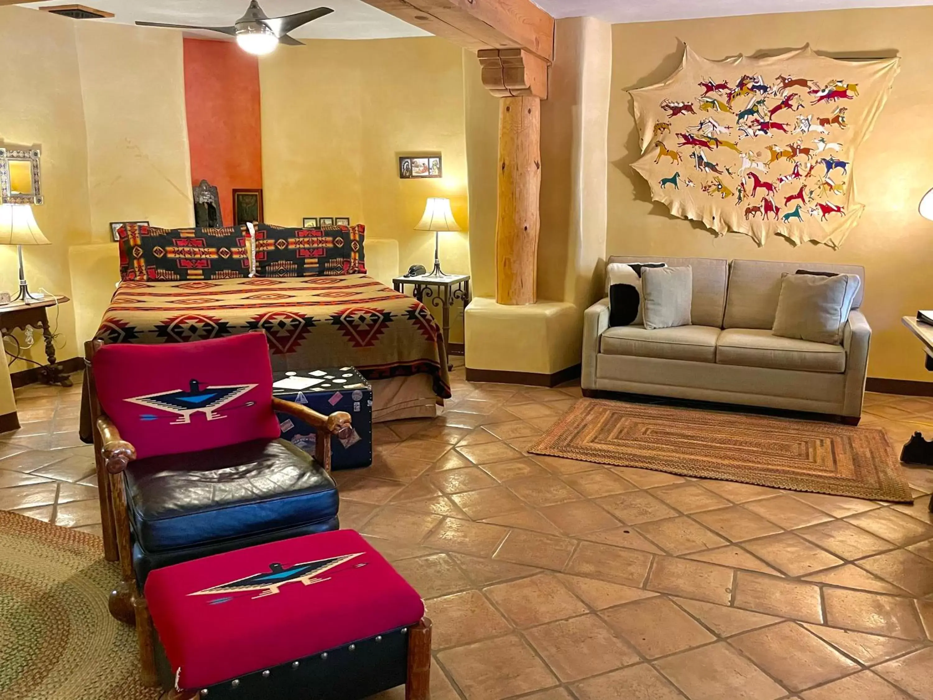 Bedroom in El Portal Sedona Hotel