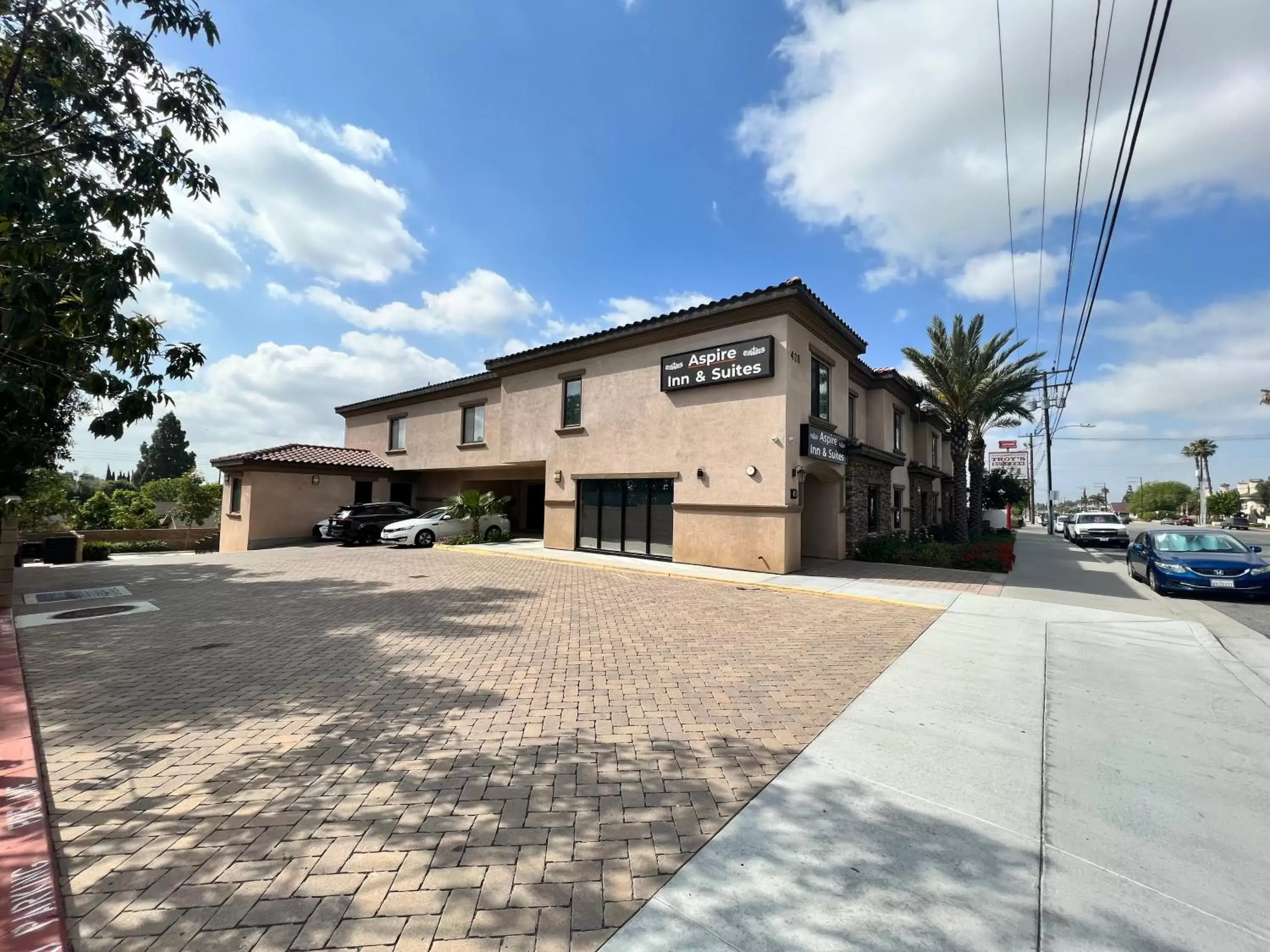 Property Building in ASPIRE INN & SUITES Orange