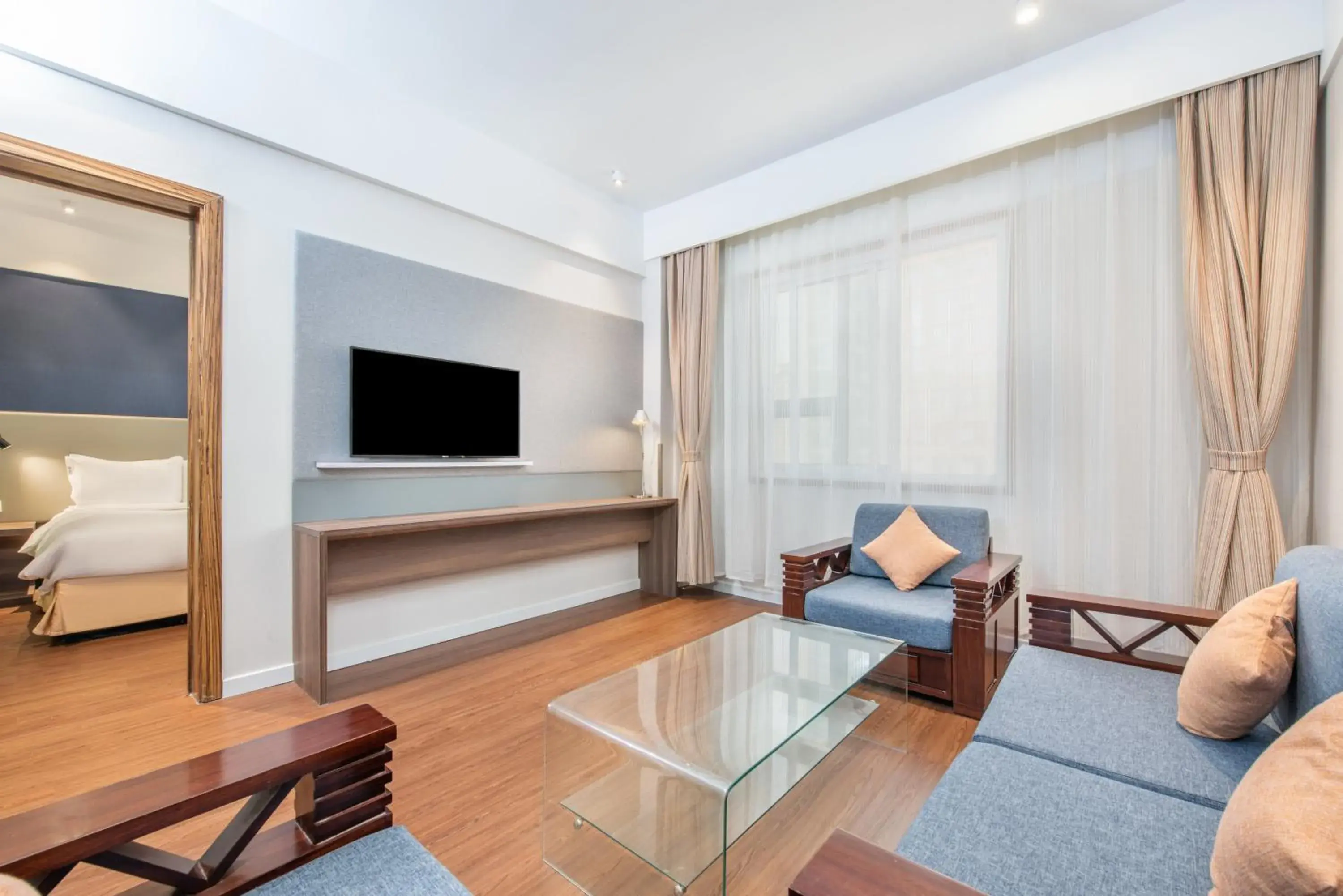 Photo of the whole room, Seating Area in Holiday Inn Express Hefei South, an IHG Hotel