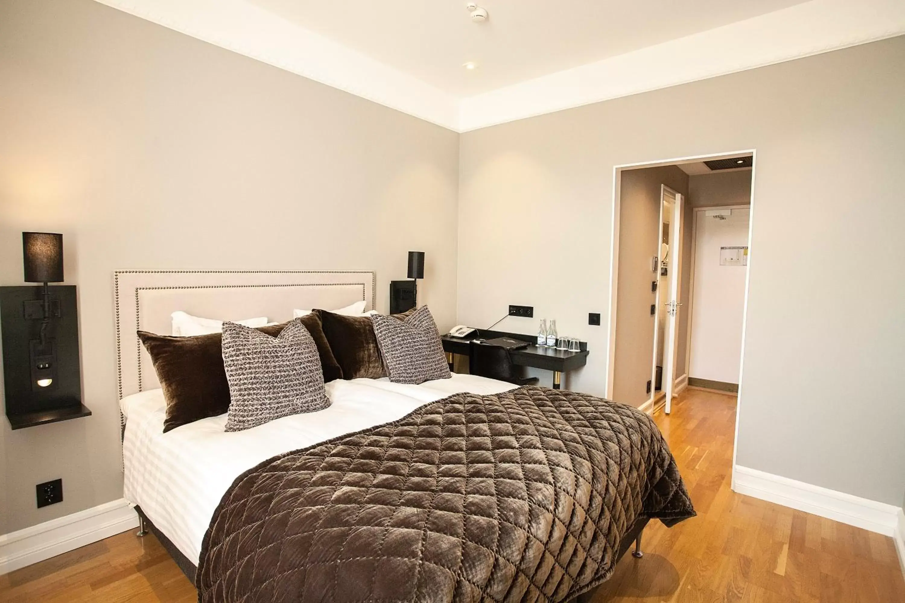 Double Room in Continental du Sud Double Room in Continental du Sud