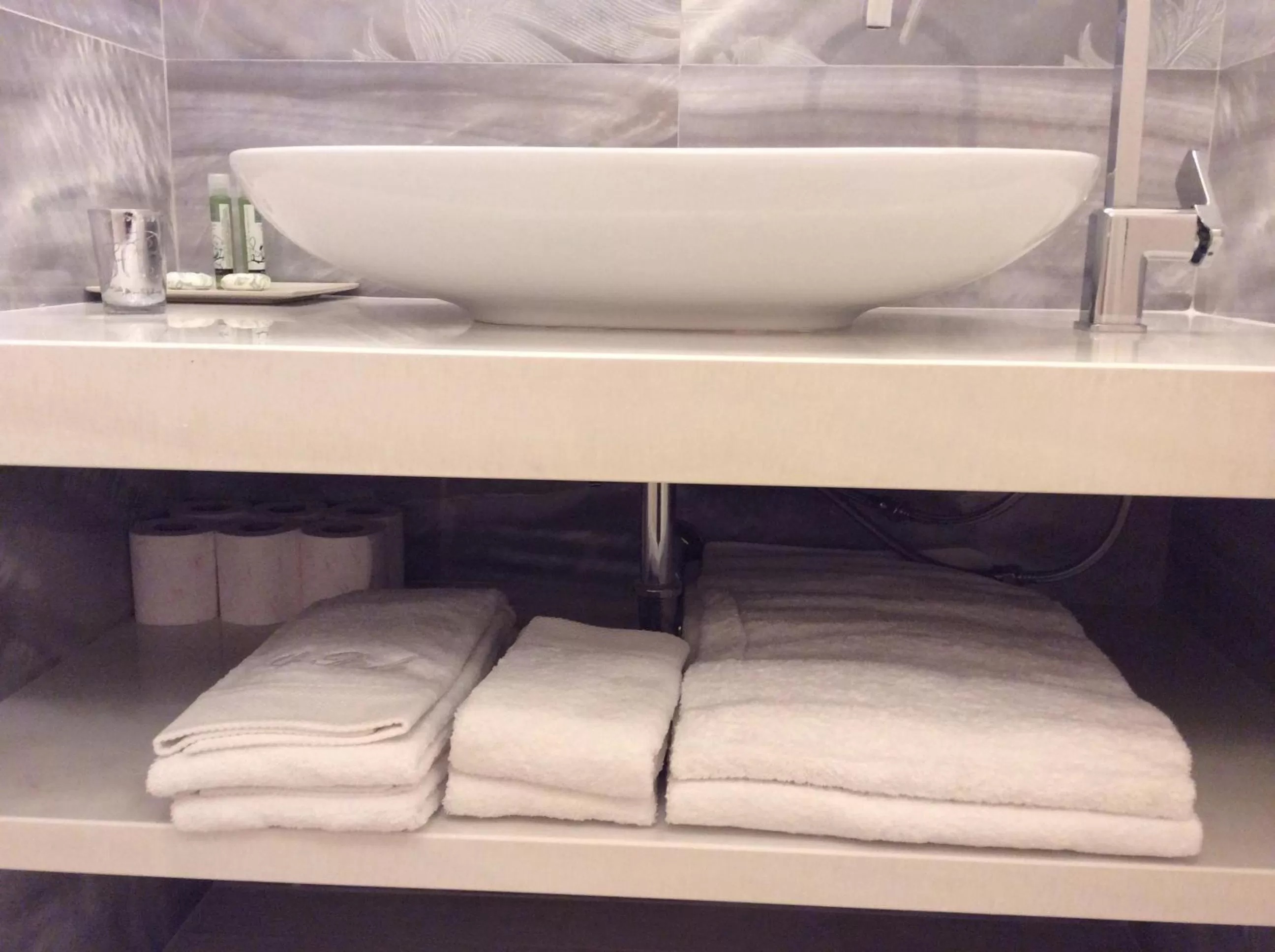 Bathroom in Suite Le Perle