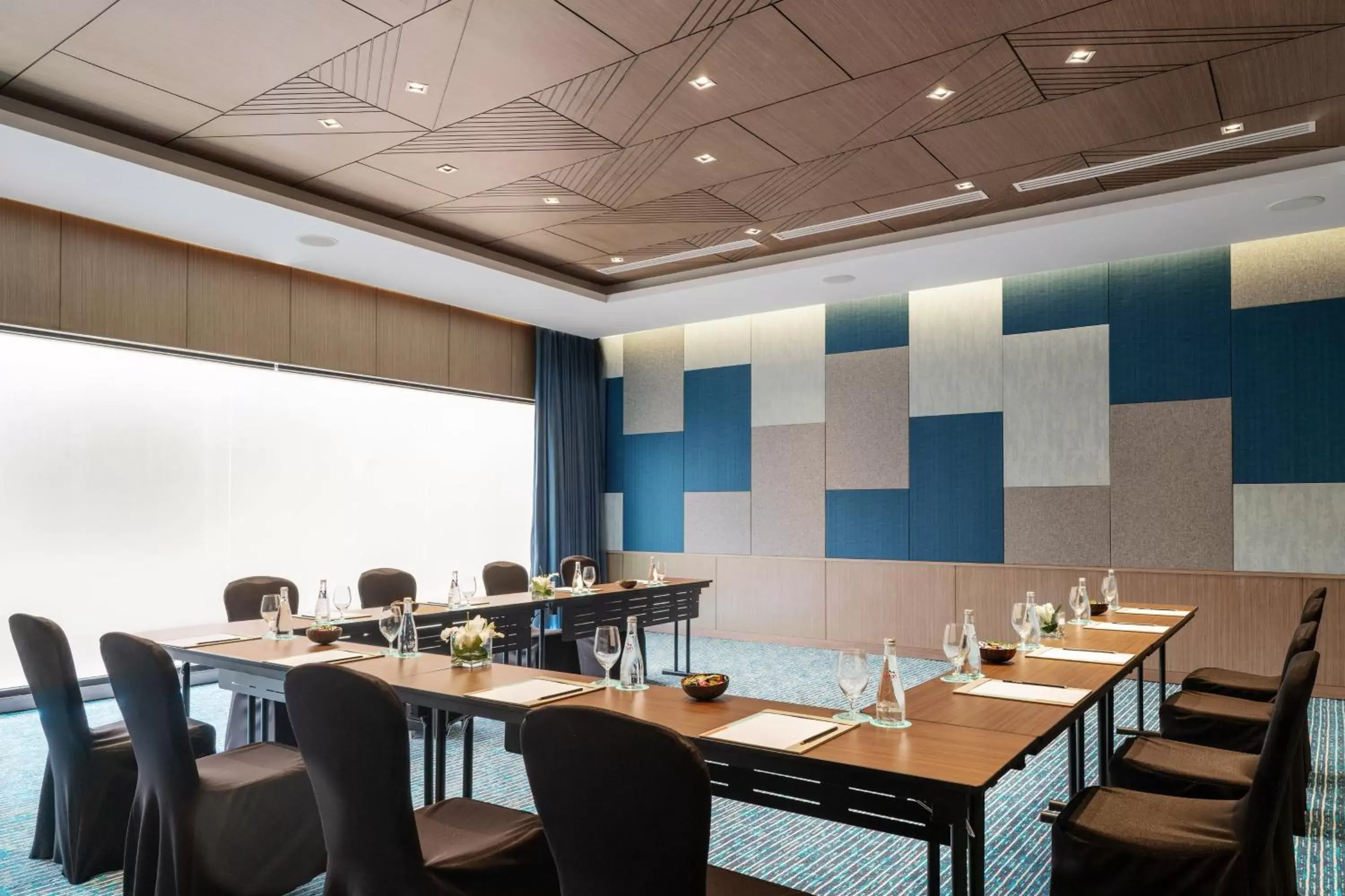 Meeting/conference room in Le Meridien Khao Lak Resort & Spa