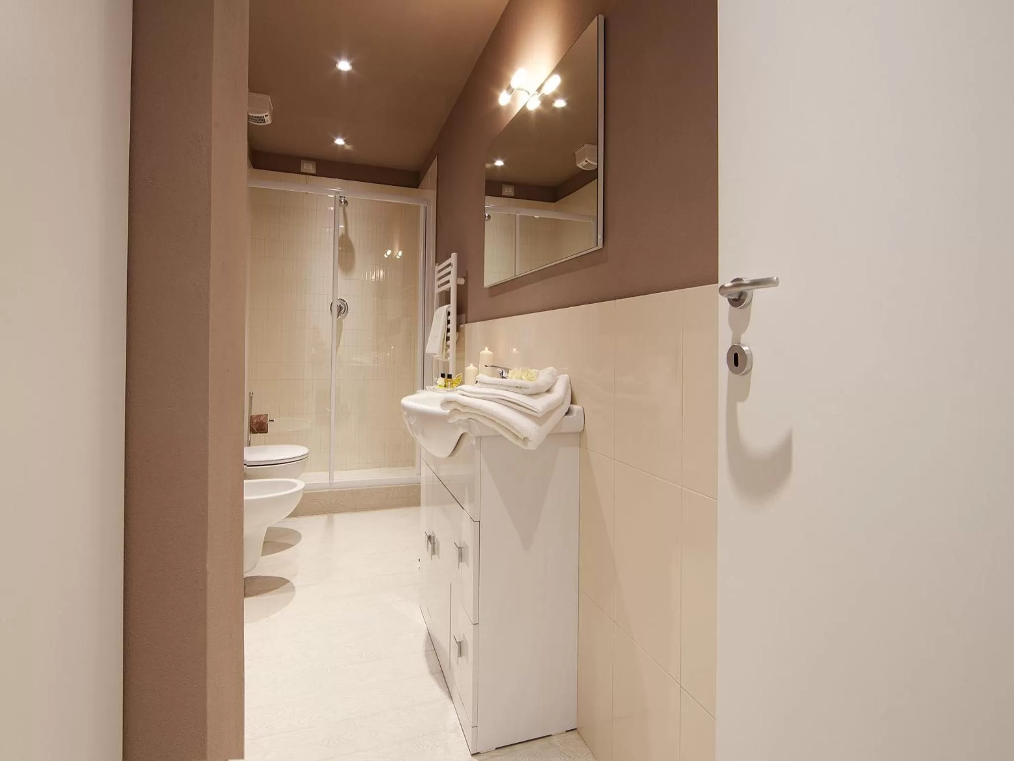 Shower in La Farina Apartments