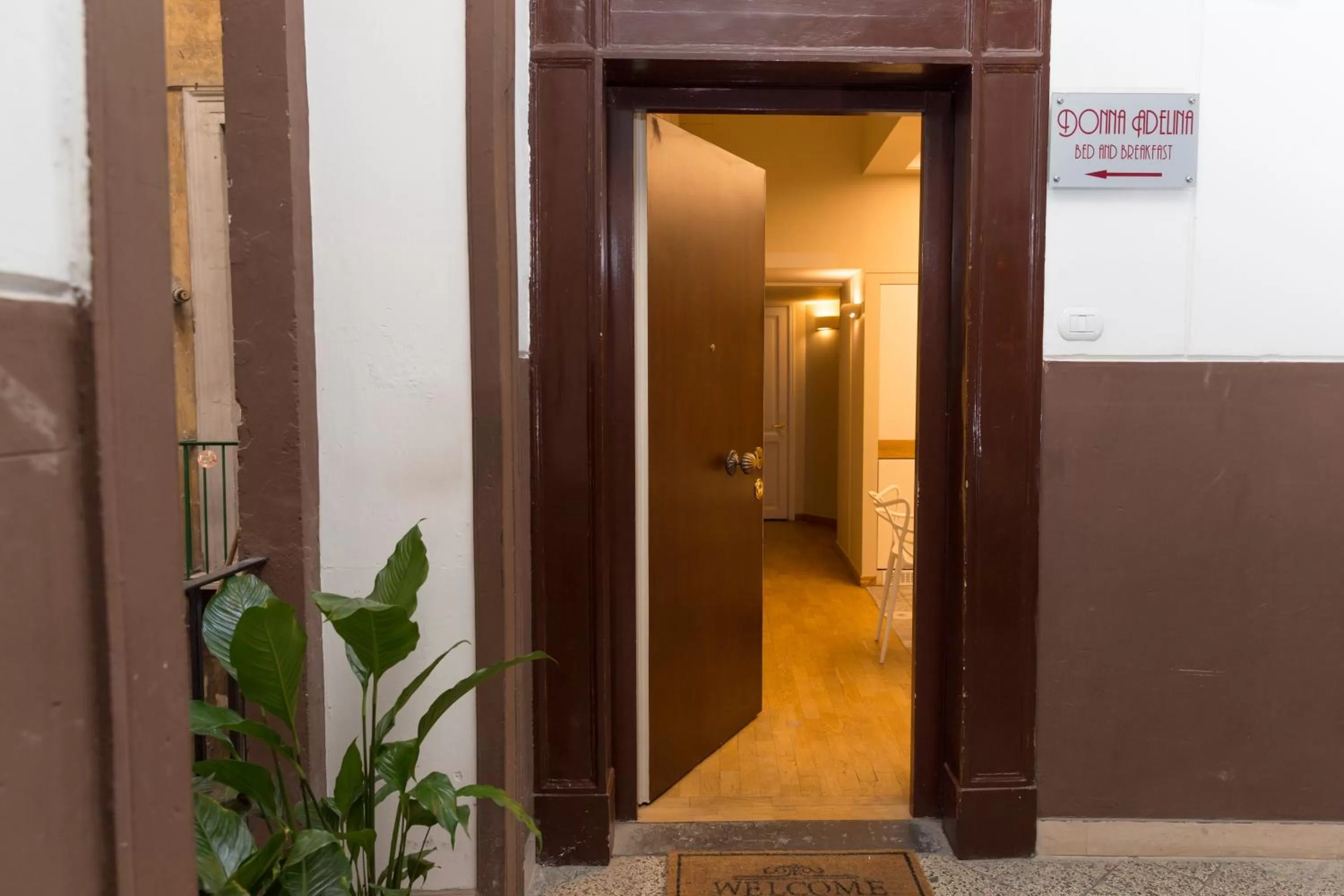 Facade/entrance in B&B Donna Adelina