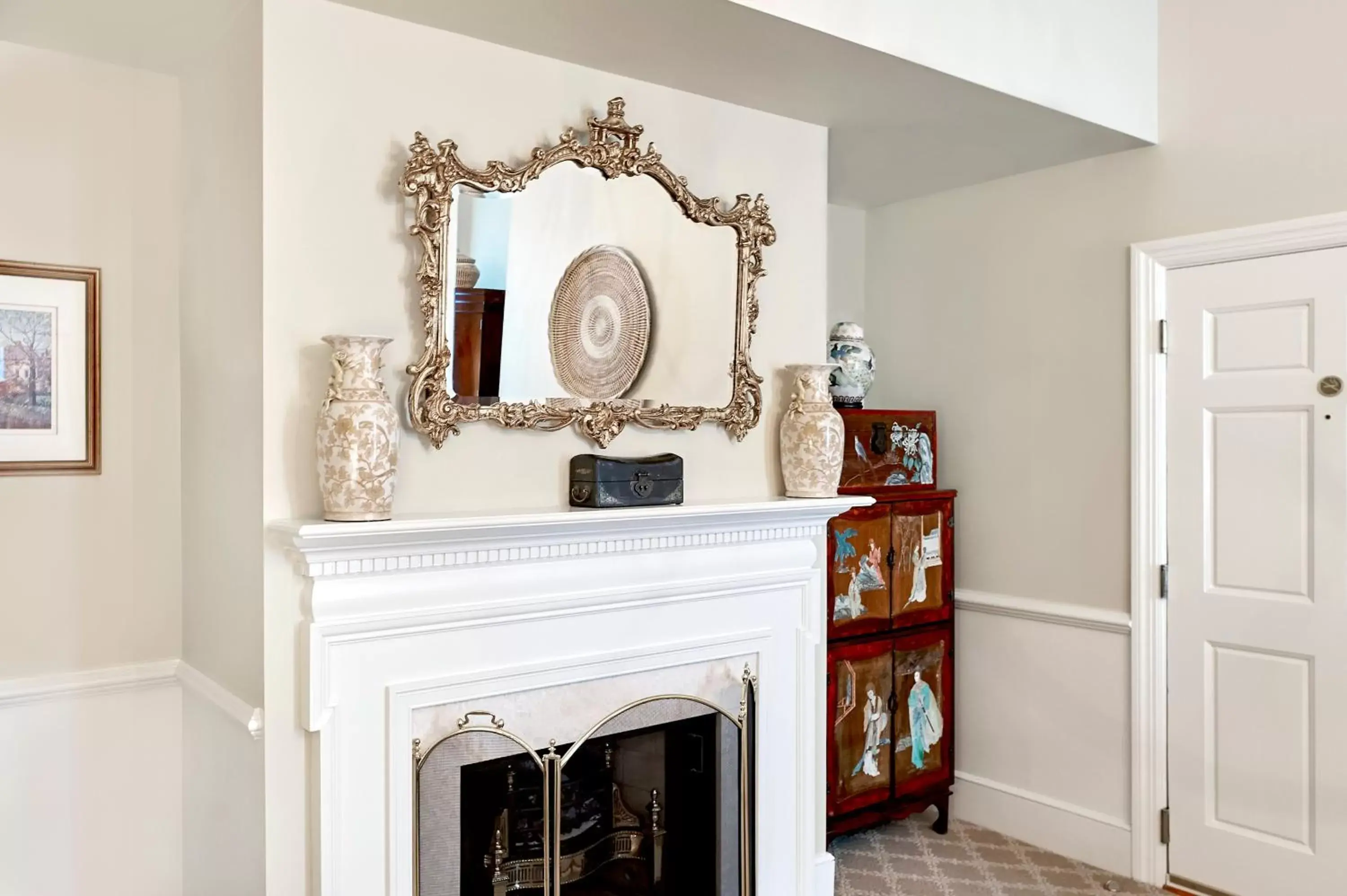 Decorative detail, Lobby/Reception in Planters Inn - Charleston