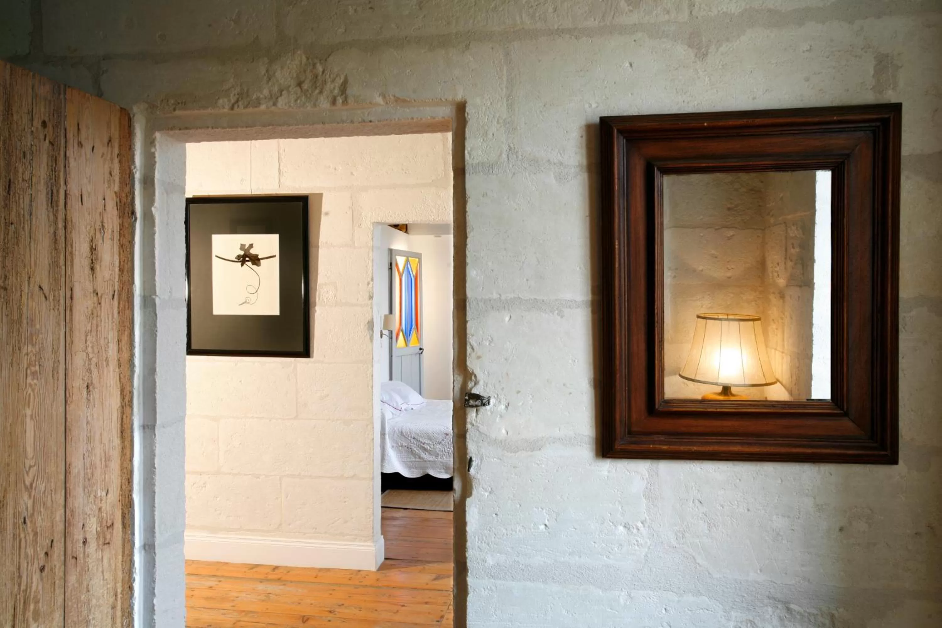 Decorative detail in La Porte Rouge - The Red Door Inn