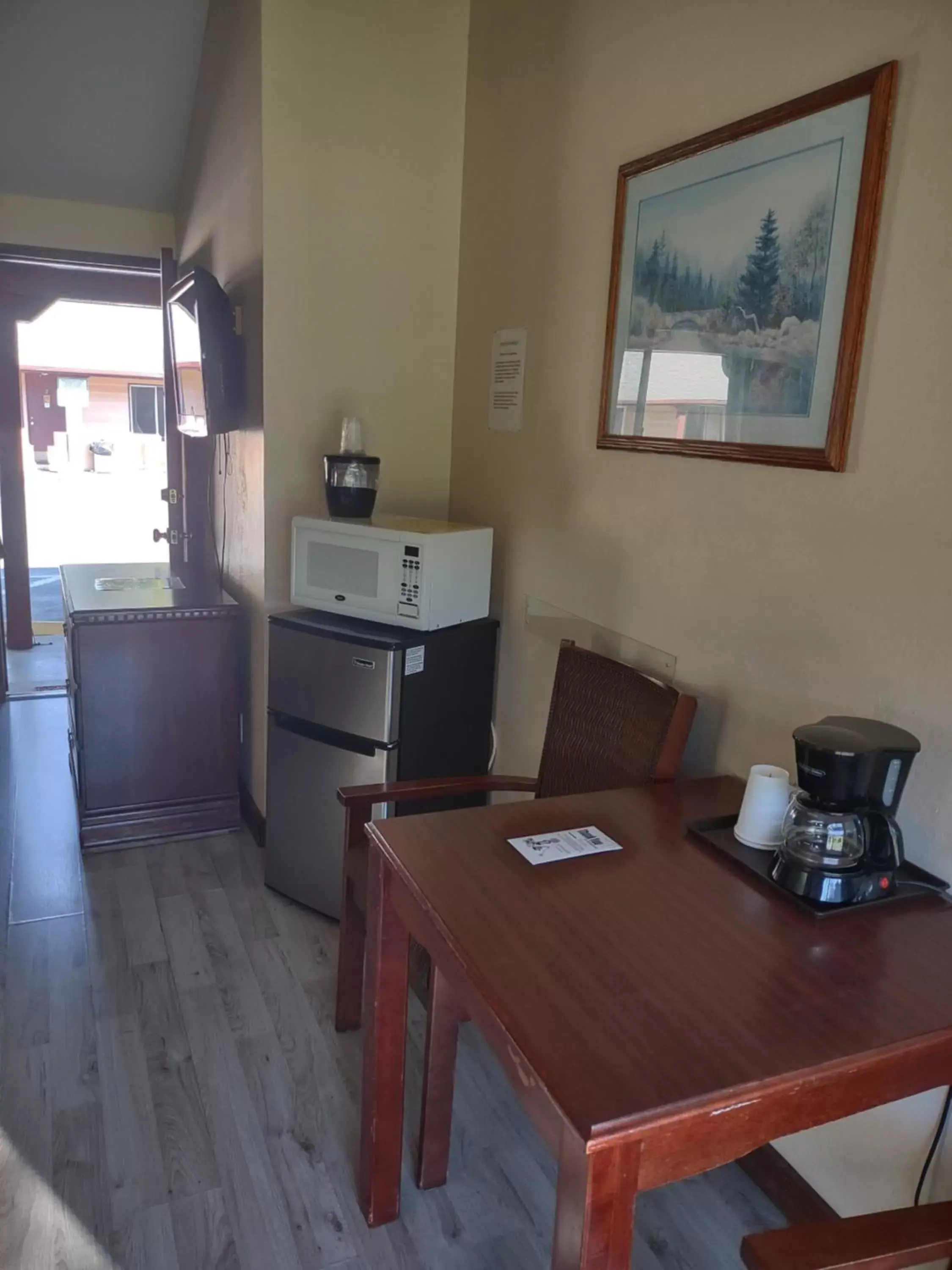 Dining Area in Dean Creek Resort