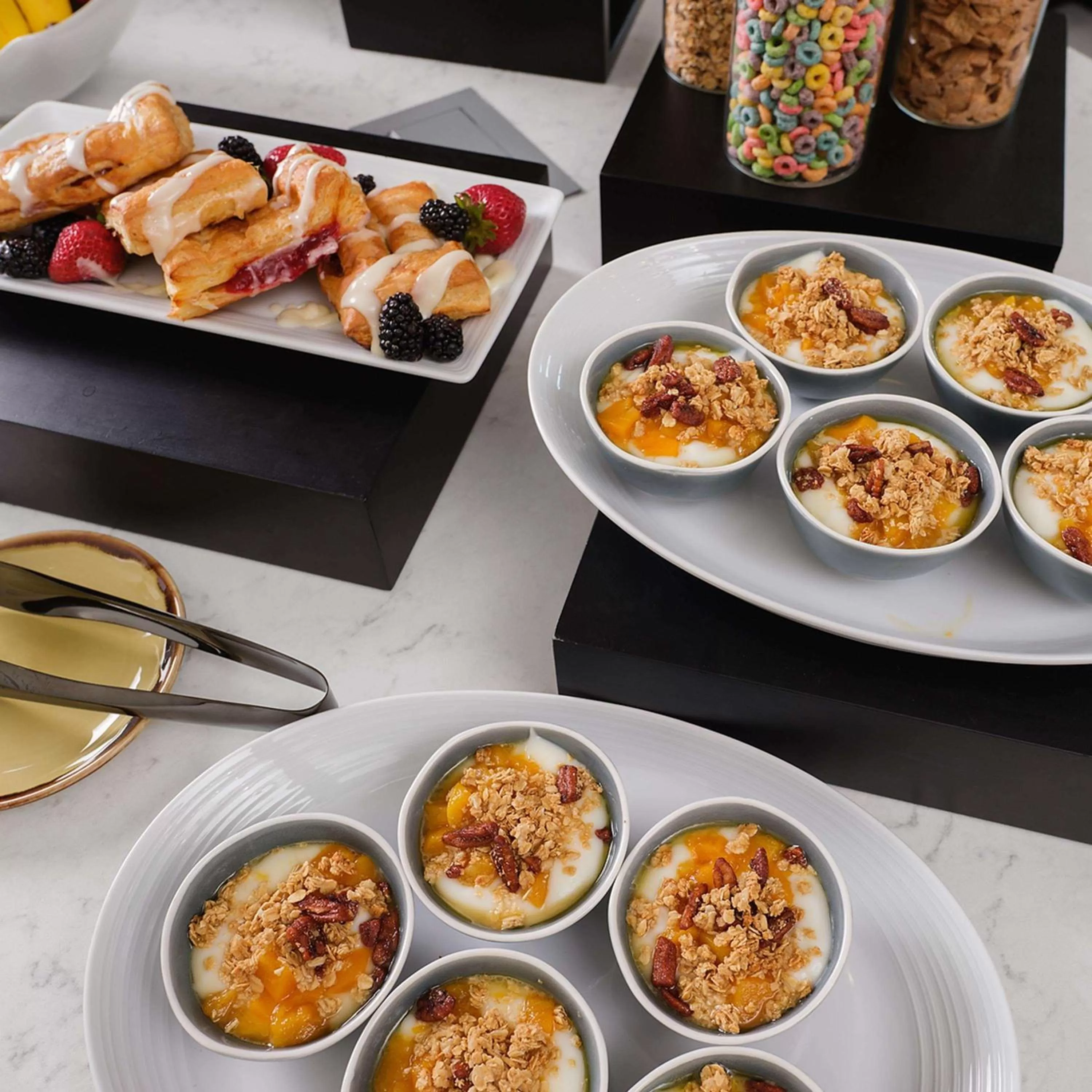 Breakfast in Hilton Garden Inn Grapevine At Silverlake Crossing, Tx