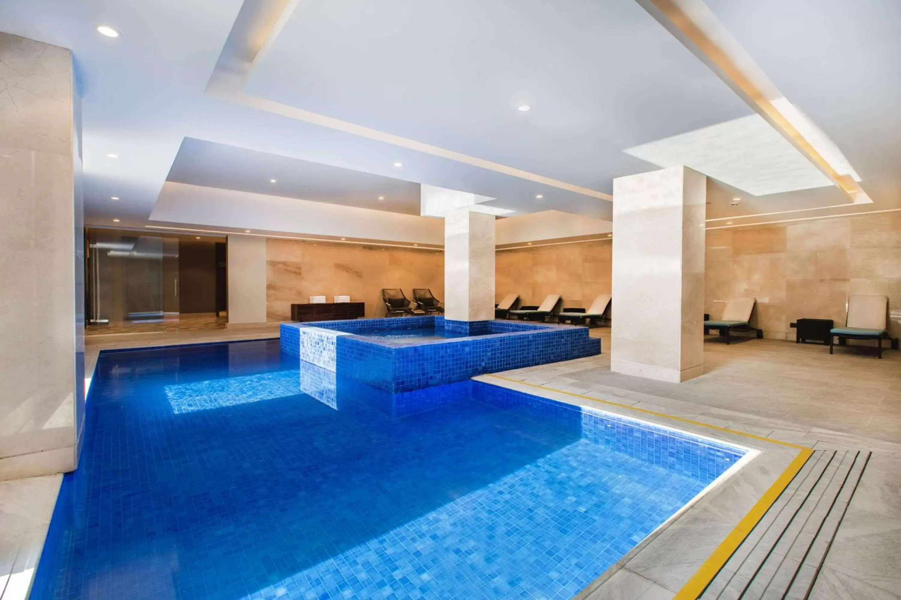 Pool view, Swimming Pool in Mansard Riyadh, a Radisson Collection Hotel