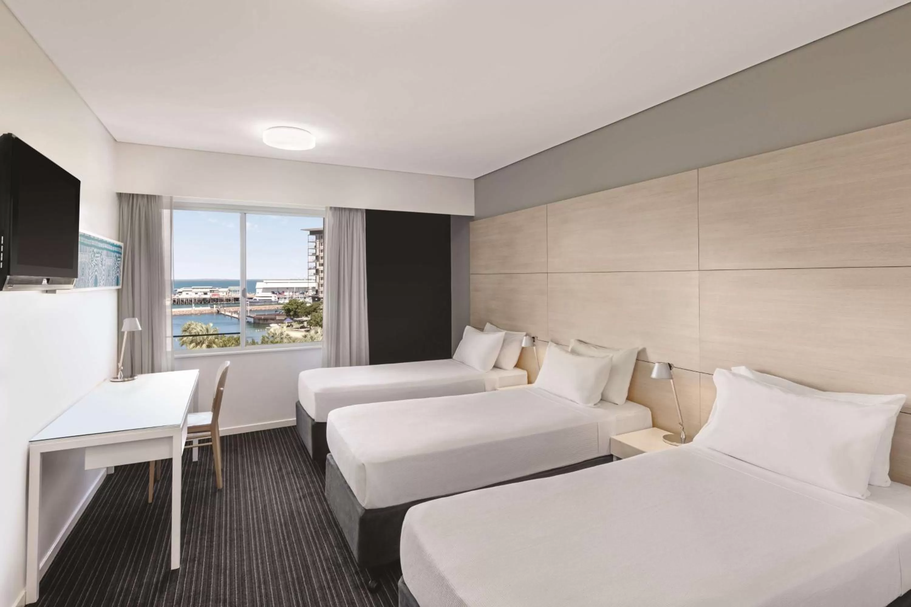 Bedroom, Bed in Vibe Hotel Darwin Waterfront
