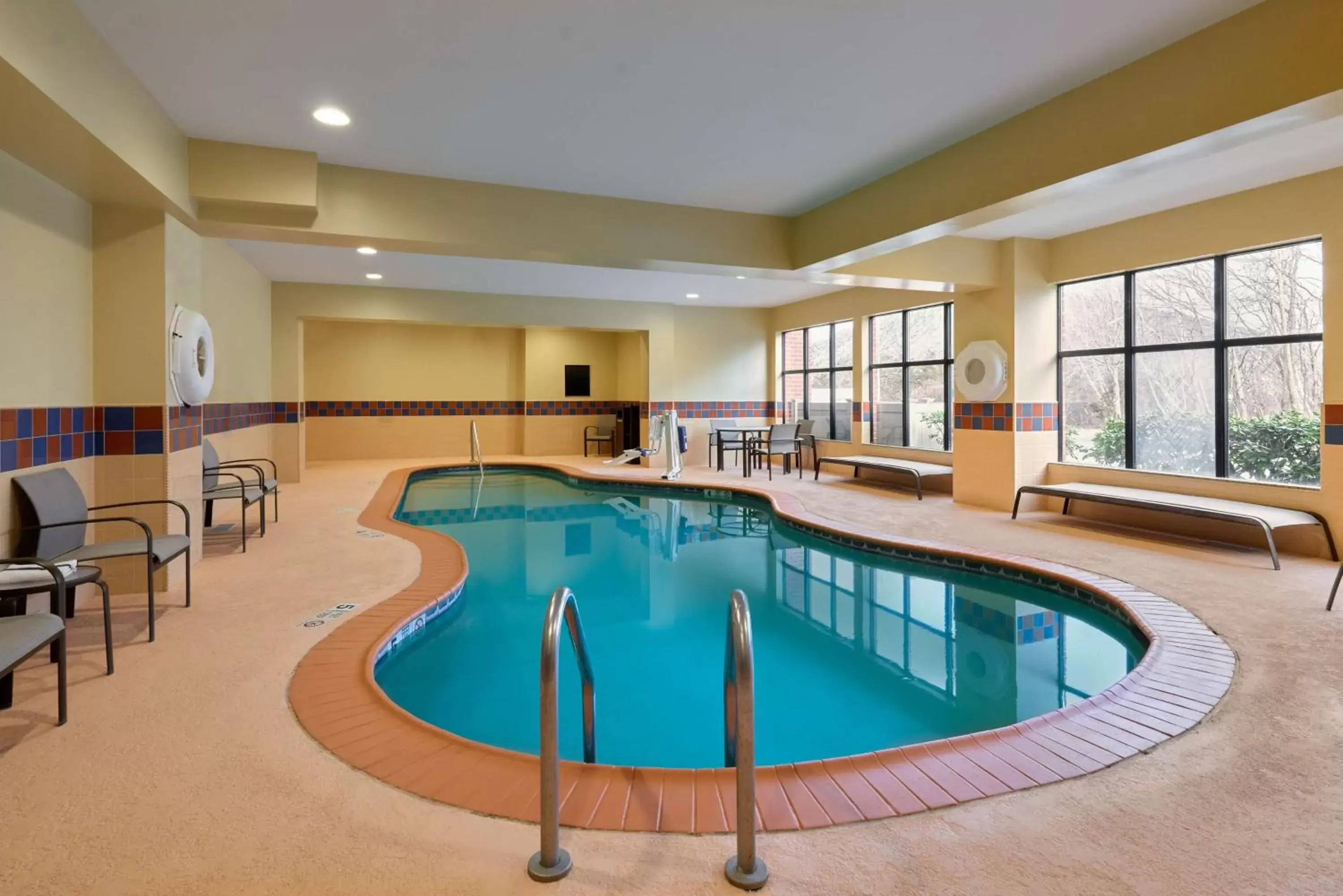 Pool view, Swimming Pool in Hampton Inn & Suites Providence / Smithfield