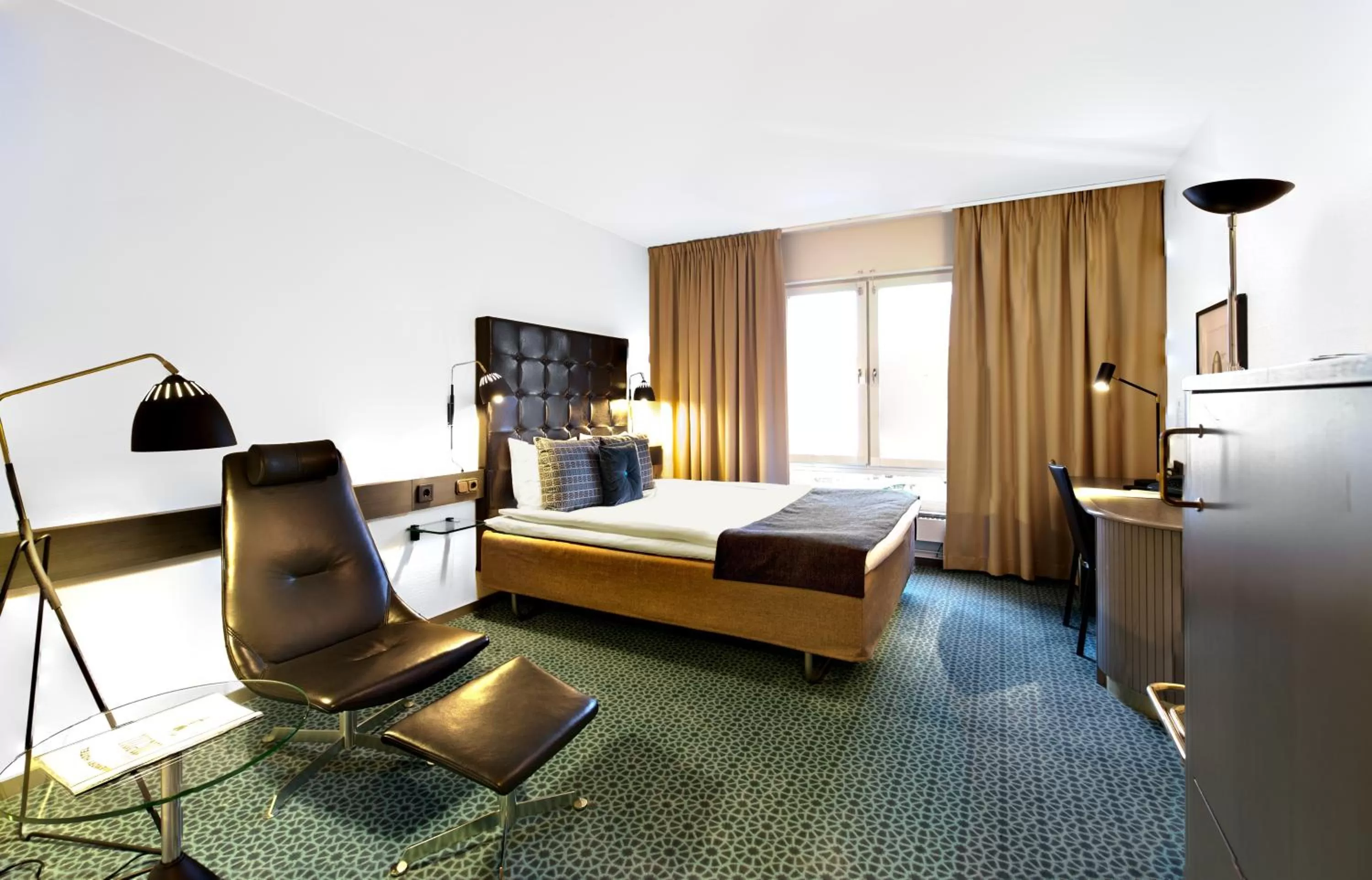 Small Double Room in Memory Hotel