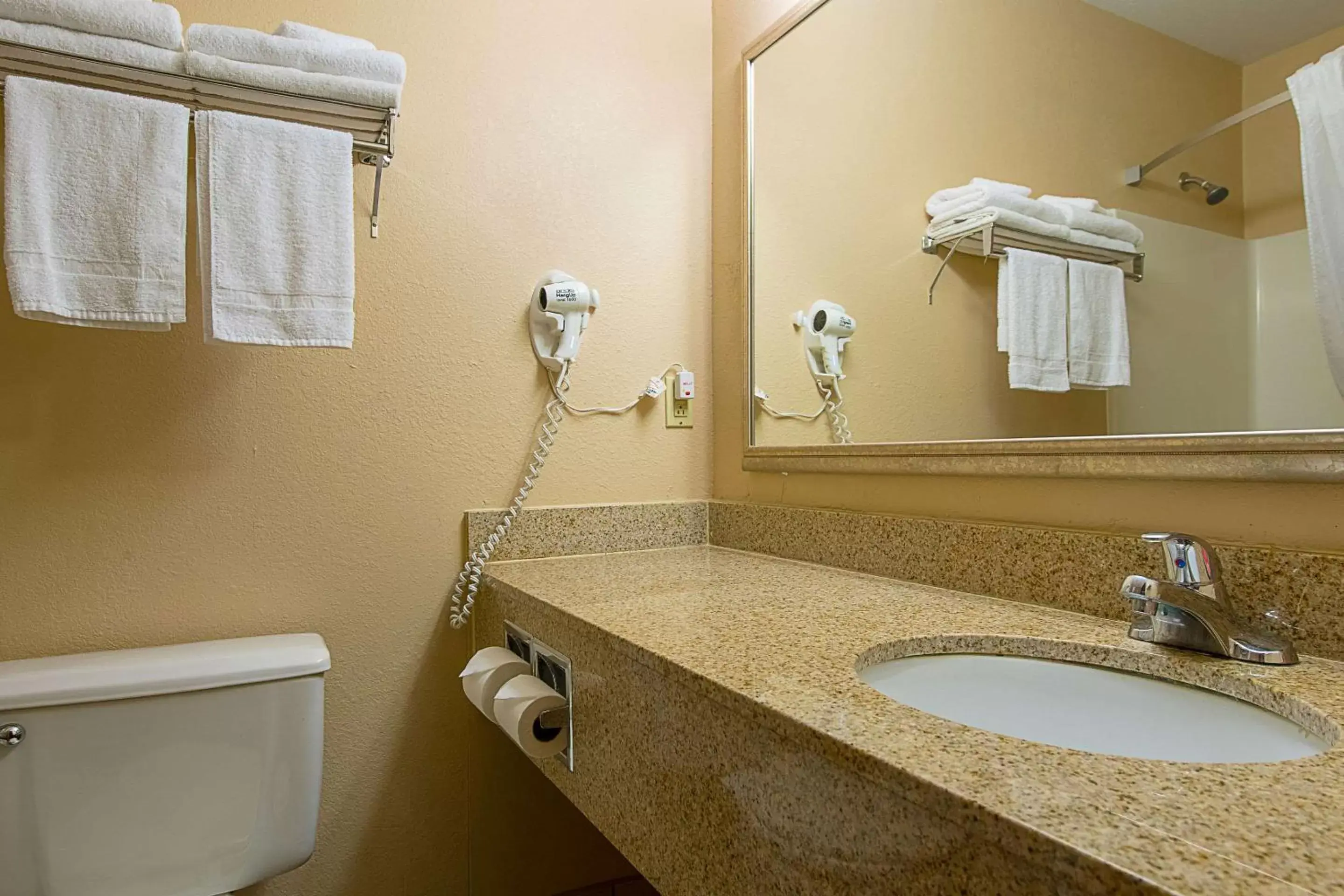 Photo of the whole room, Bathroom in Econo Lodge Buckley