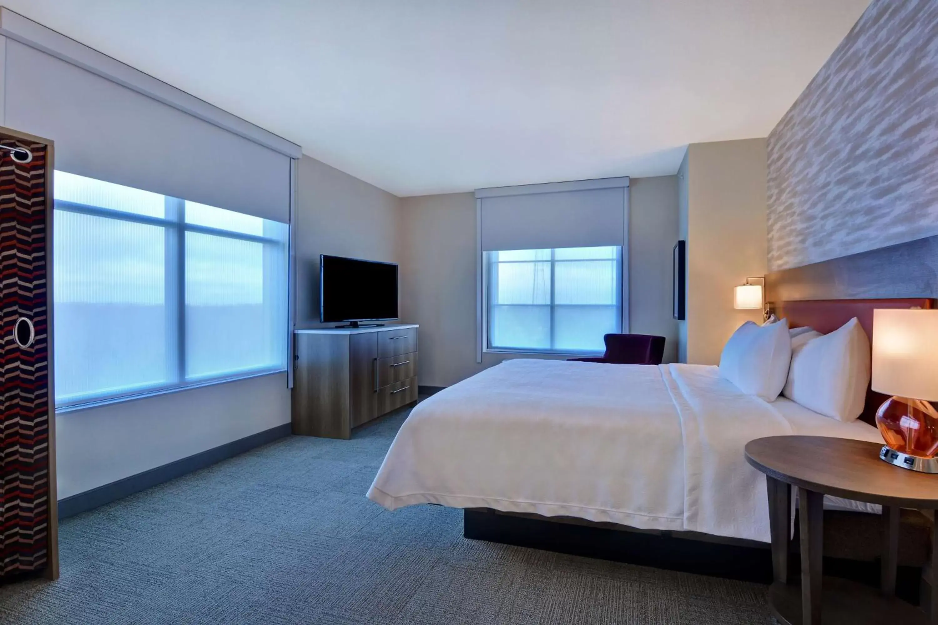 Bed, Sea View in Home2 Suites By Hilton Orlando Flamingo Crossings, FL