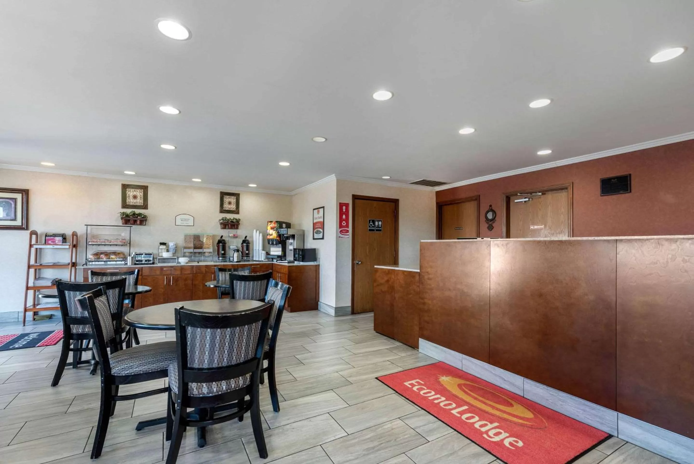 Lobby or reception in Econo Lodge Lexington Southeast