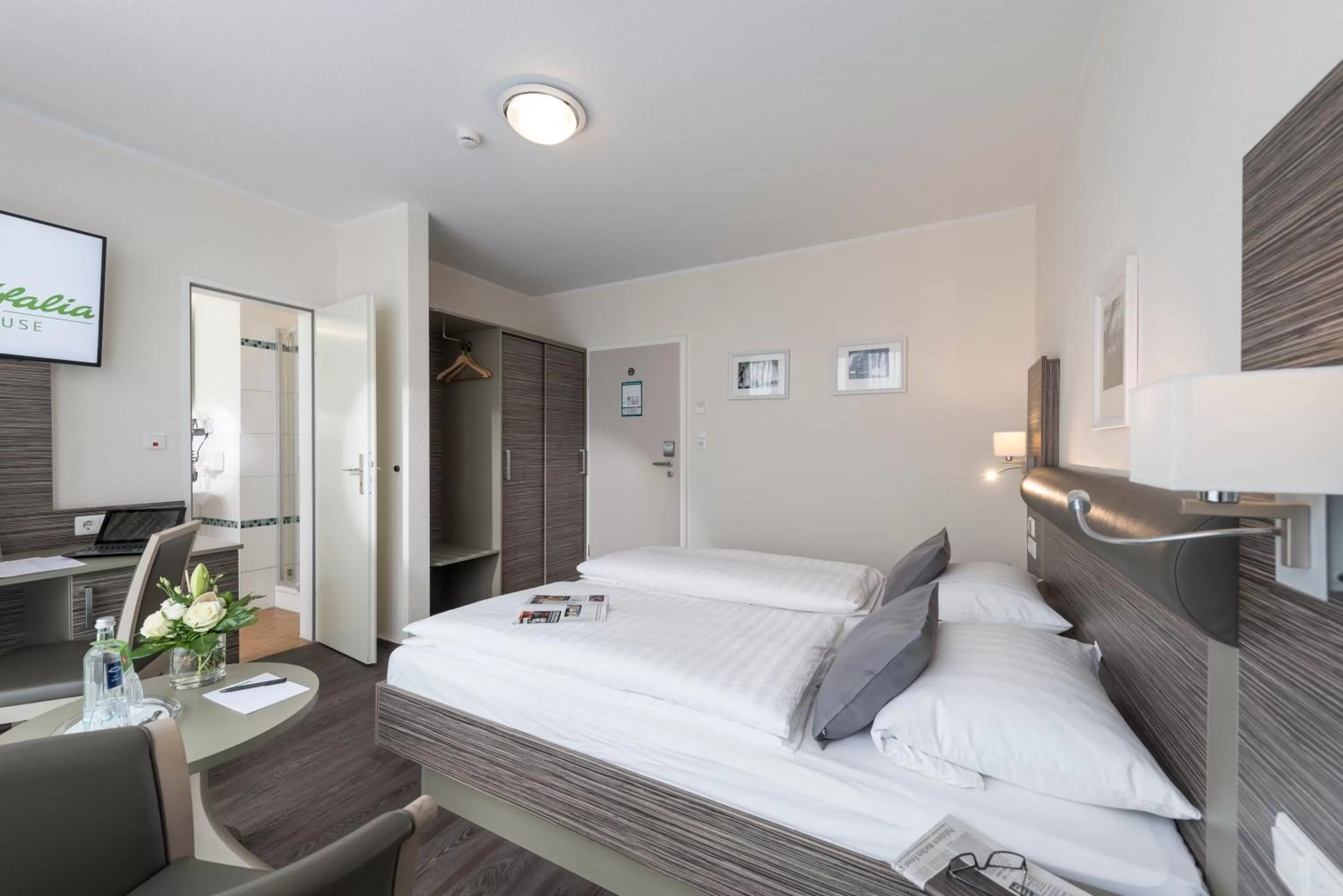 Photo of the whole room, Bed in Hotel Westfalia