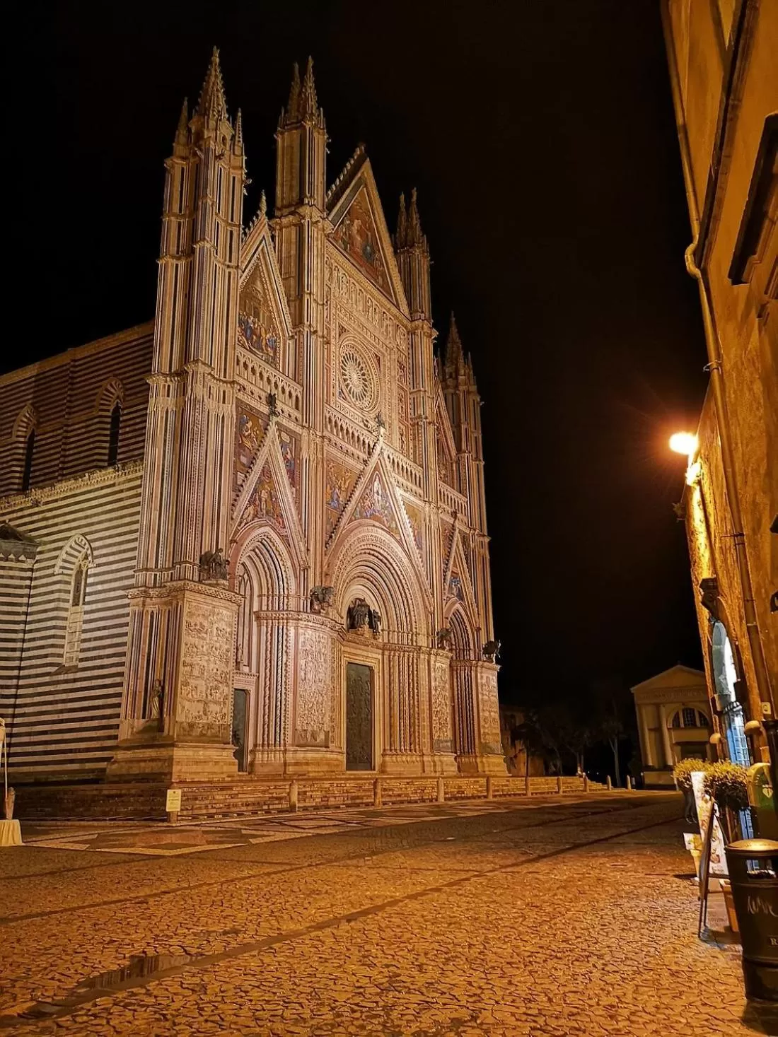 Night, Property Building in Hotel Virgilio