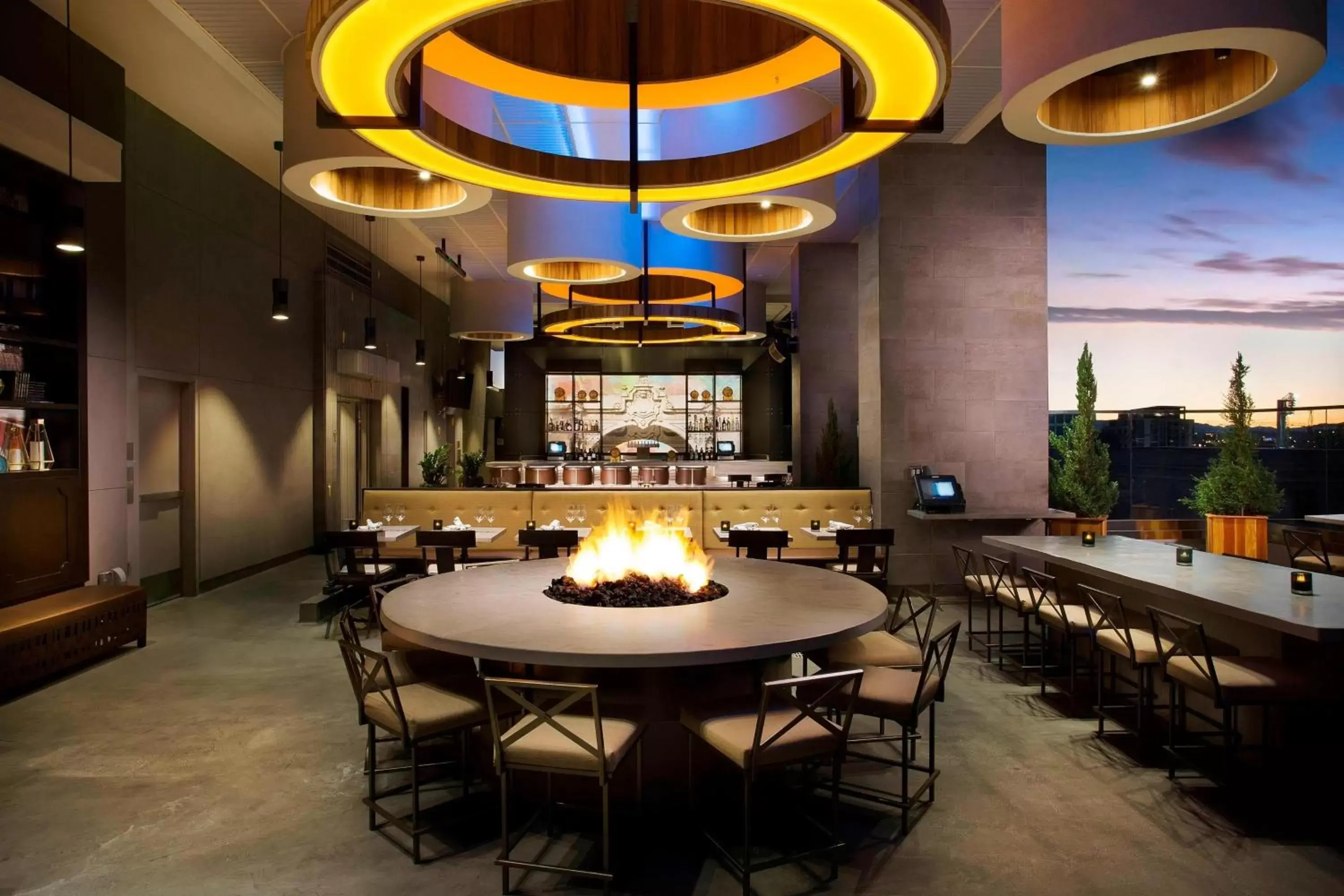 Restaurant/Places to Eat in Courtyard by Marriott San Diego Gaslamp/Convention Center