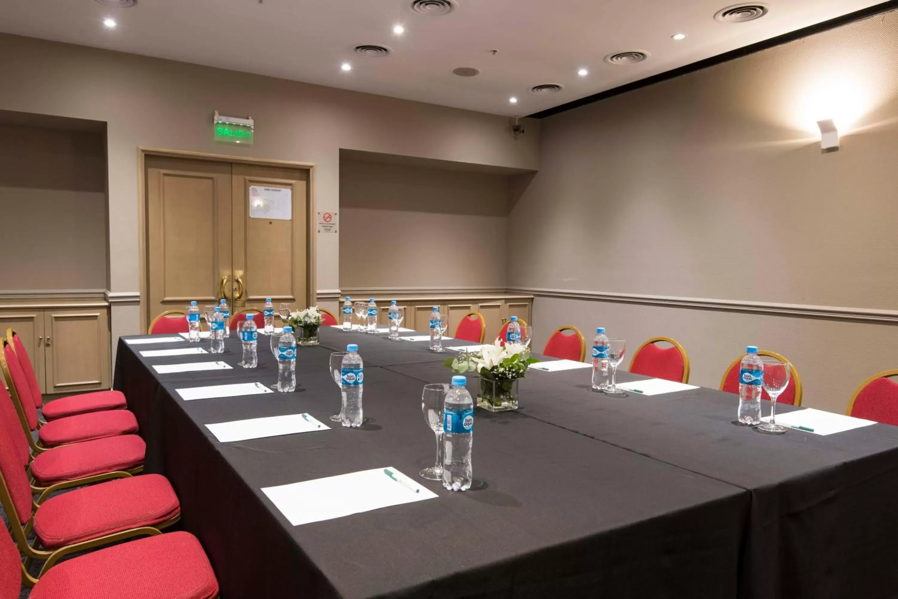 Meeting/conference room in Holiday Inn Cordoba, an IHG Hotel